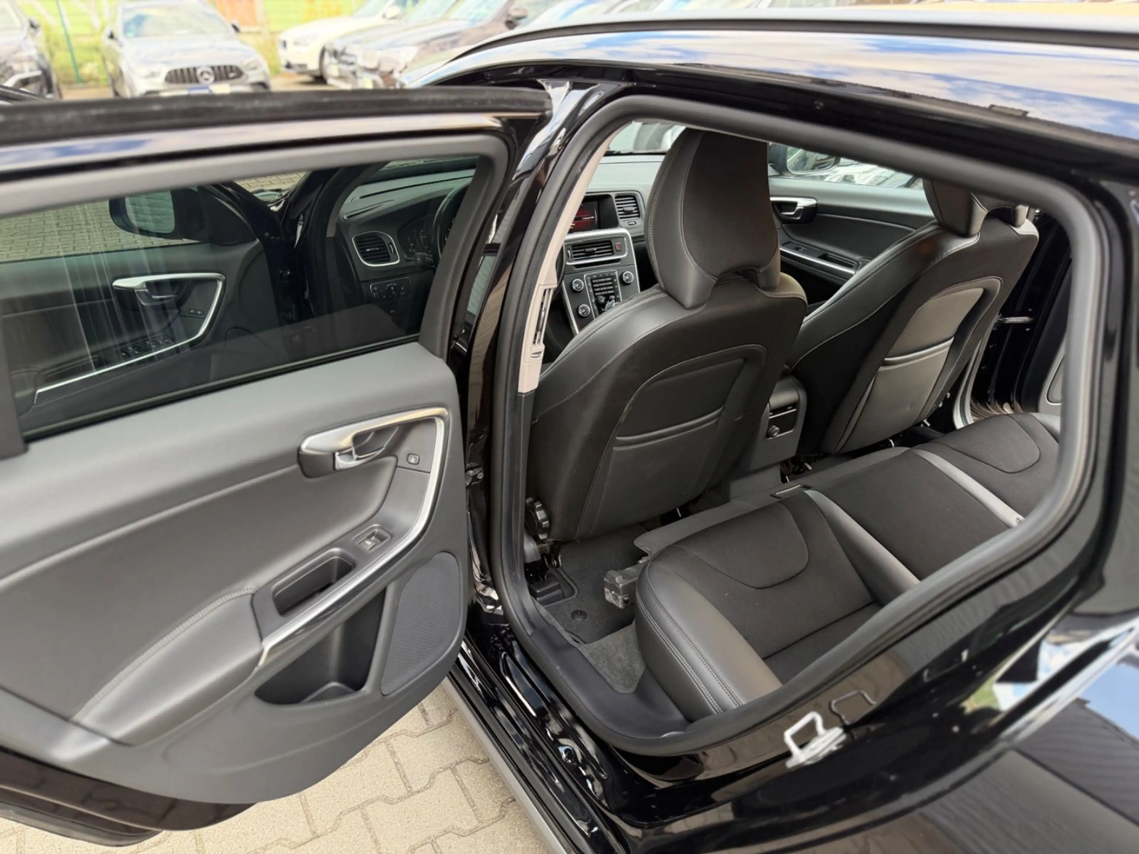 Volvo V60 T5 Geartronic Kombi Linje Business 1.HAND — photo 14