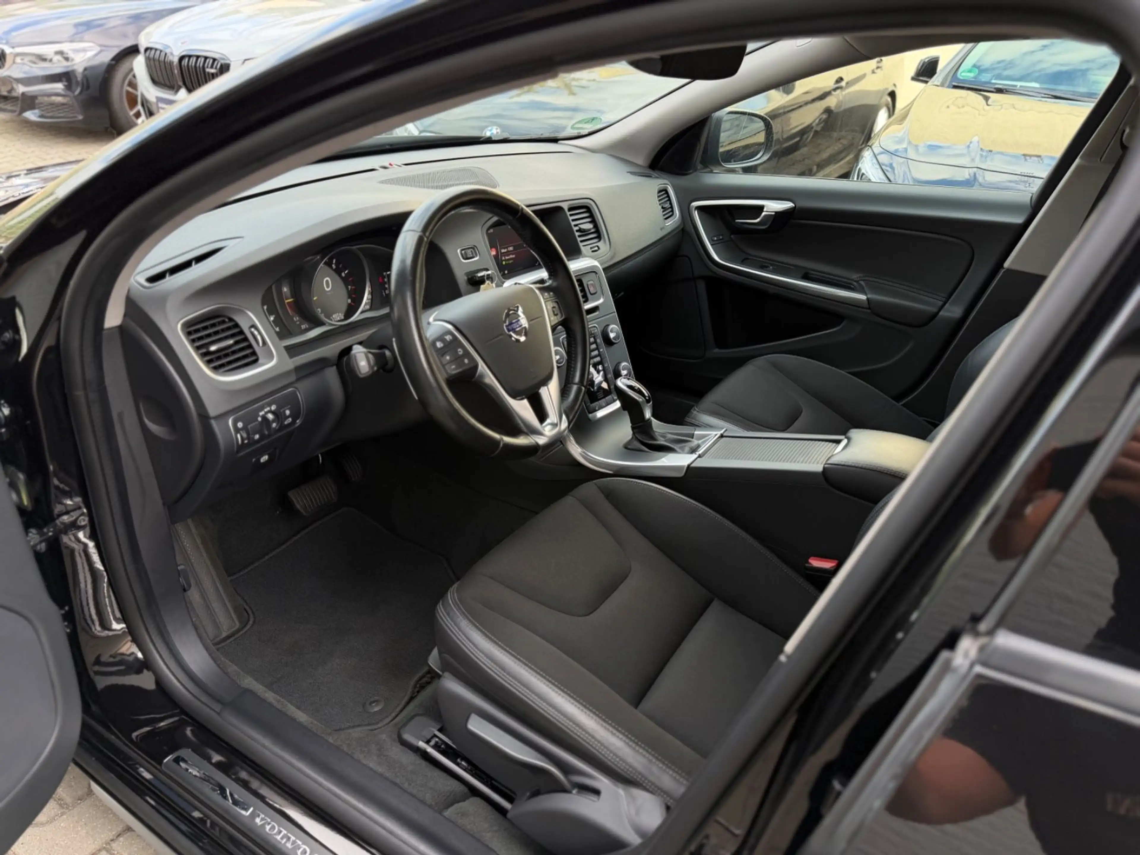 Volvo V60 T5 Geartronic Kombi Linje Business 1.HAND — photo 11