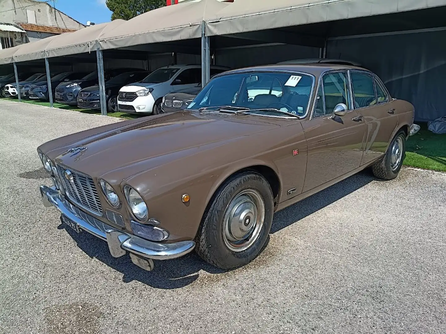Jaguar XJ6 4.2 Braun - 1