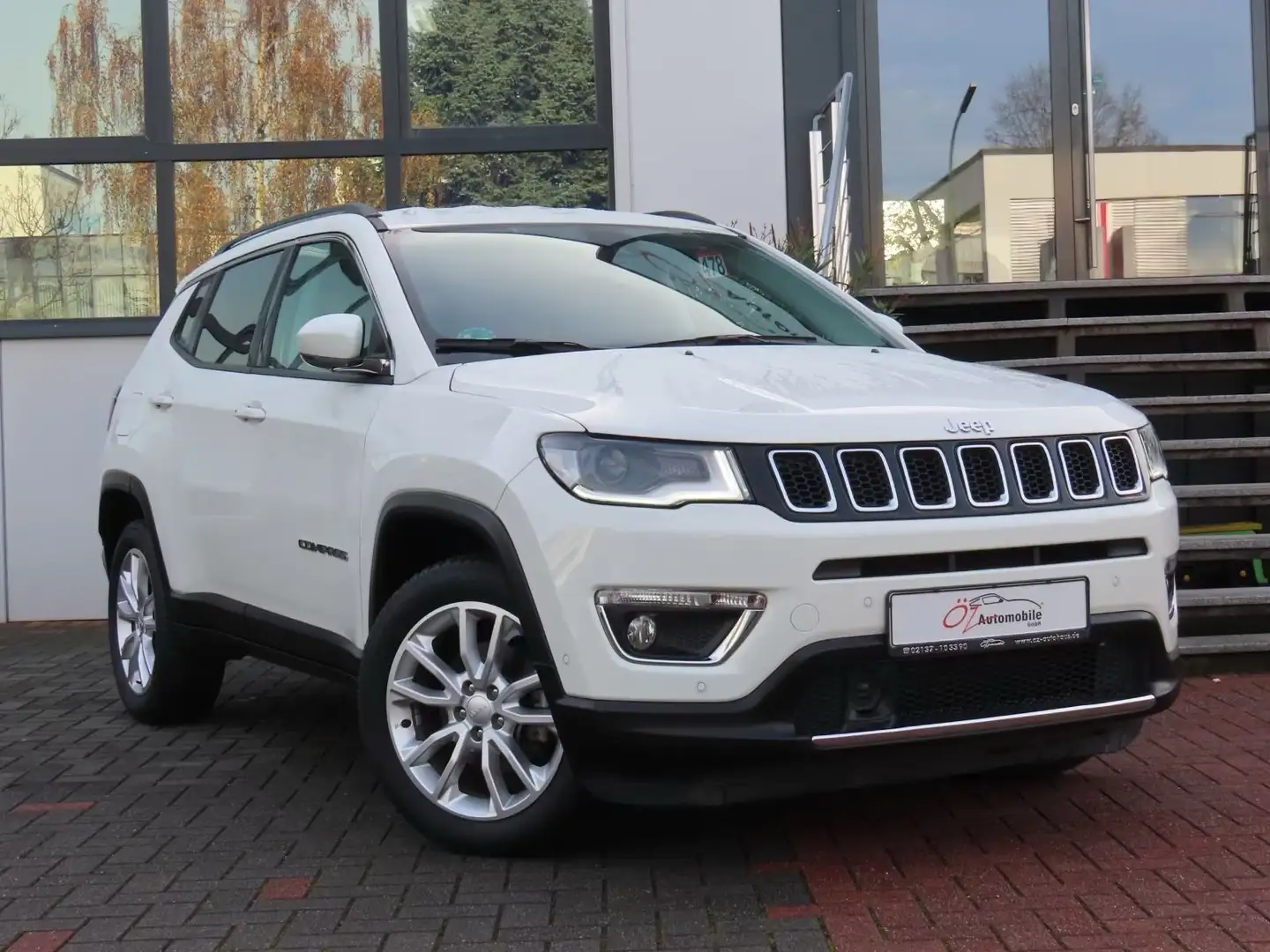 Jeep Compass 1.3 GSE T4 Autom. Sitzheizung Kamera Blanc - 1