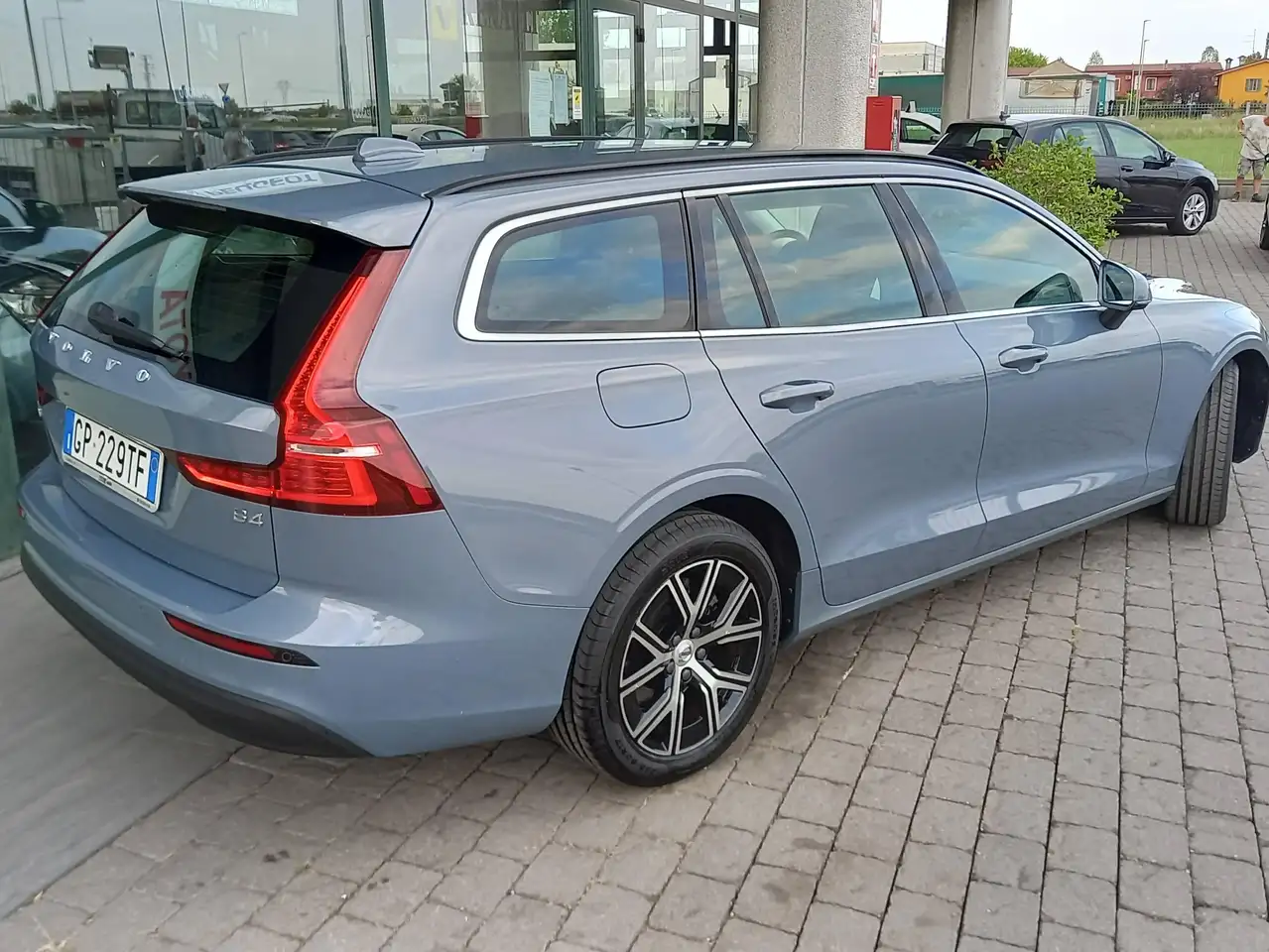 2023 Volvo V60 V60 II  2.0 b4 Core auto, photograph 5