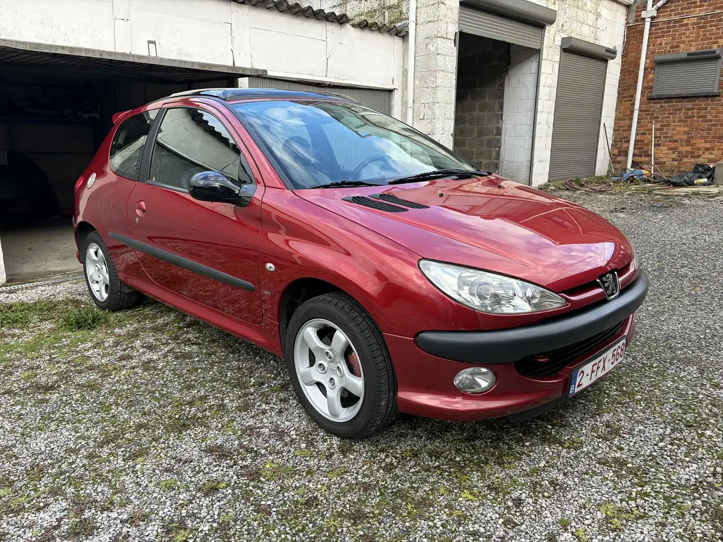 Peugeot 206 2.0i 16v GTi Rood - 1