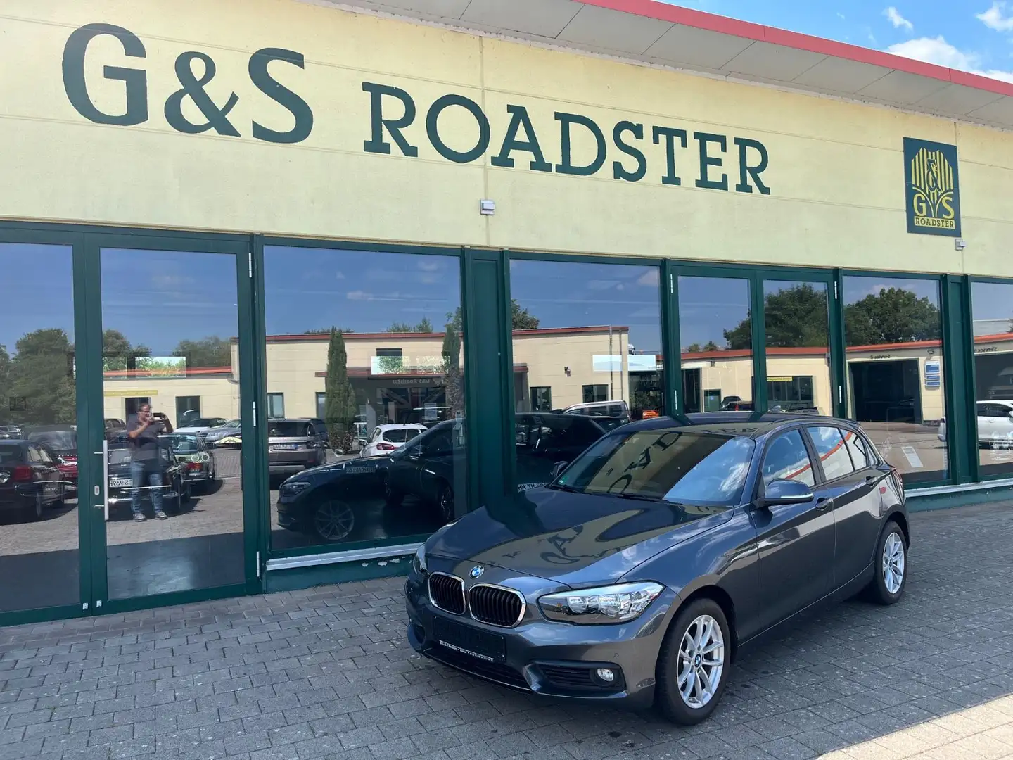 BMW 118 i Advantage 2. Hand Klima Scheckheft Navi Grigio - 1