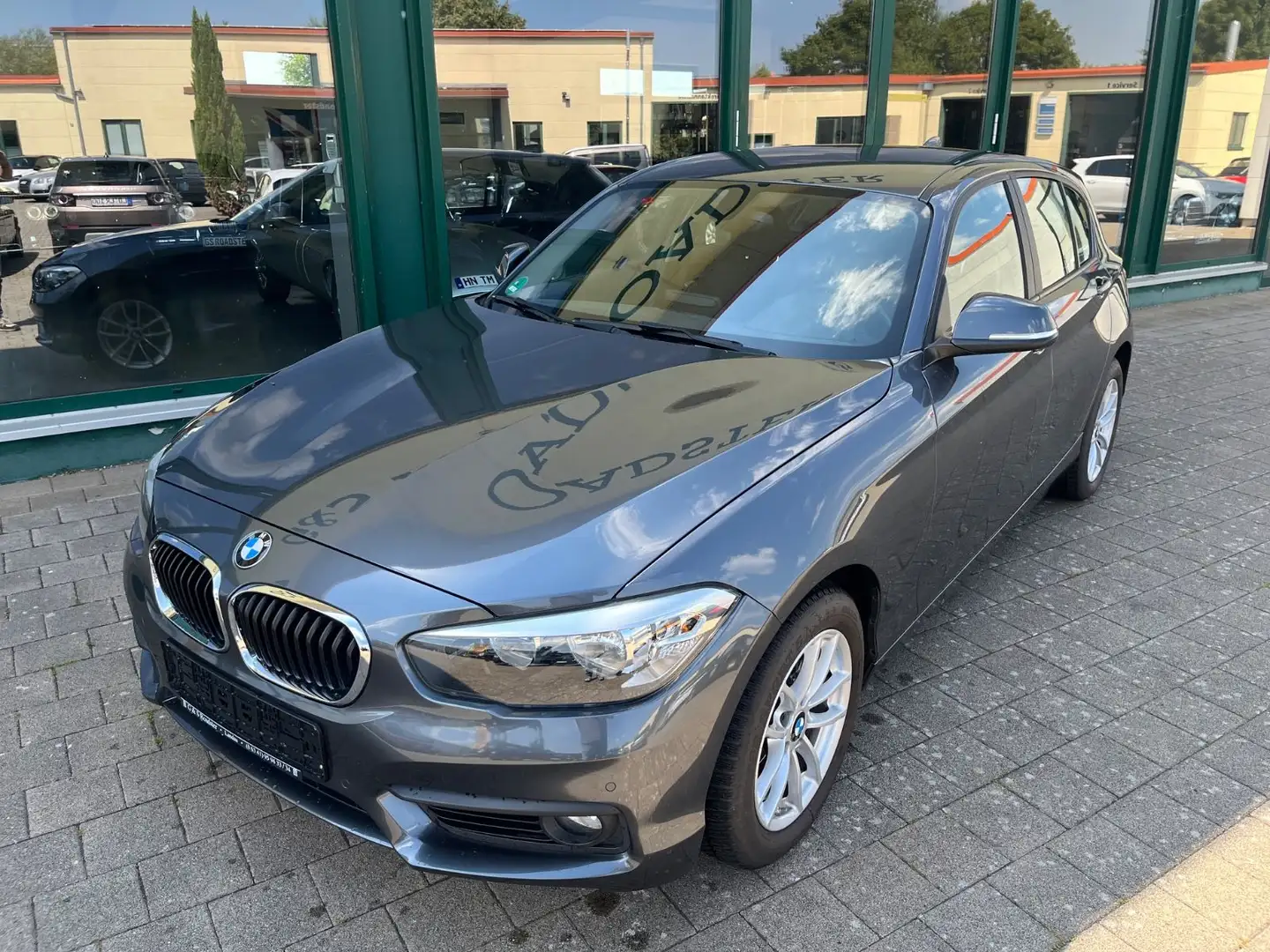 BMW 118 i Advantage 2. Hand Klima Scheckheft Navi Grigio - 2