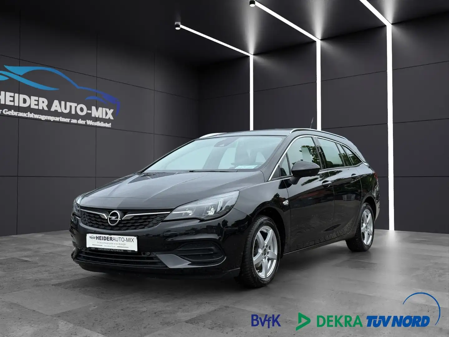 Opel Astra K Sports Tourer Business NAVI|KAMERA|LED Noir - 1