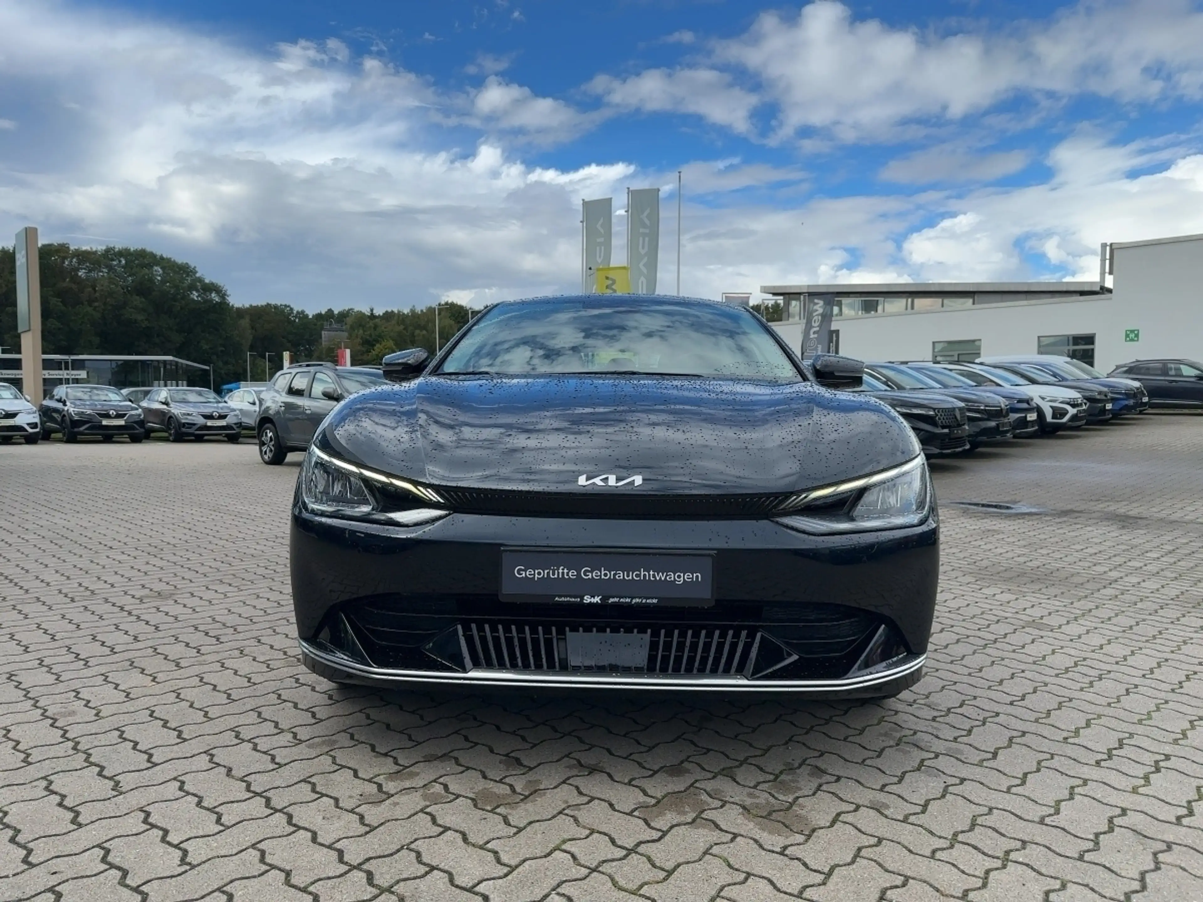 Kia EV6 Elektro 58 kWh 2WD*SHZ*LRHZ*KAMERA*NAVI*KLIMA* — photo 6