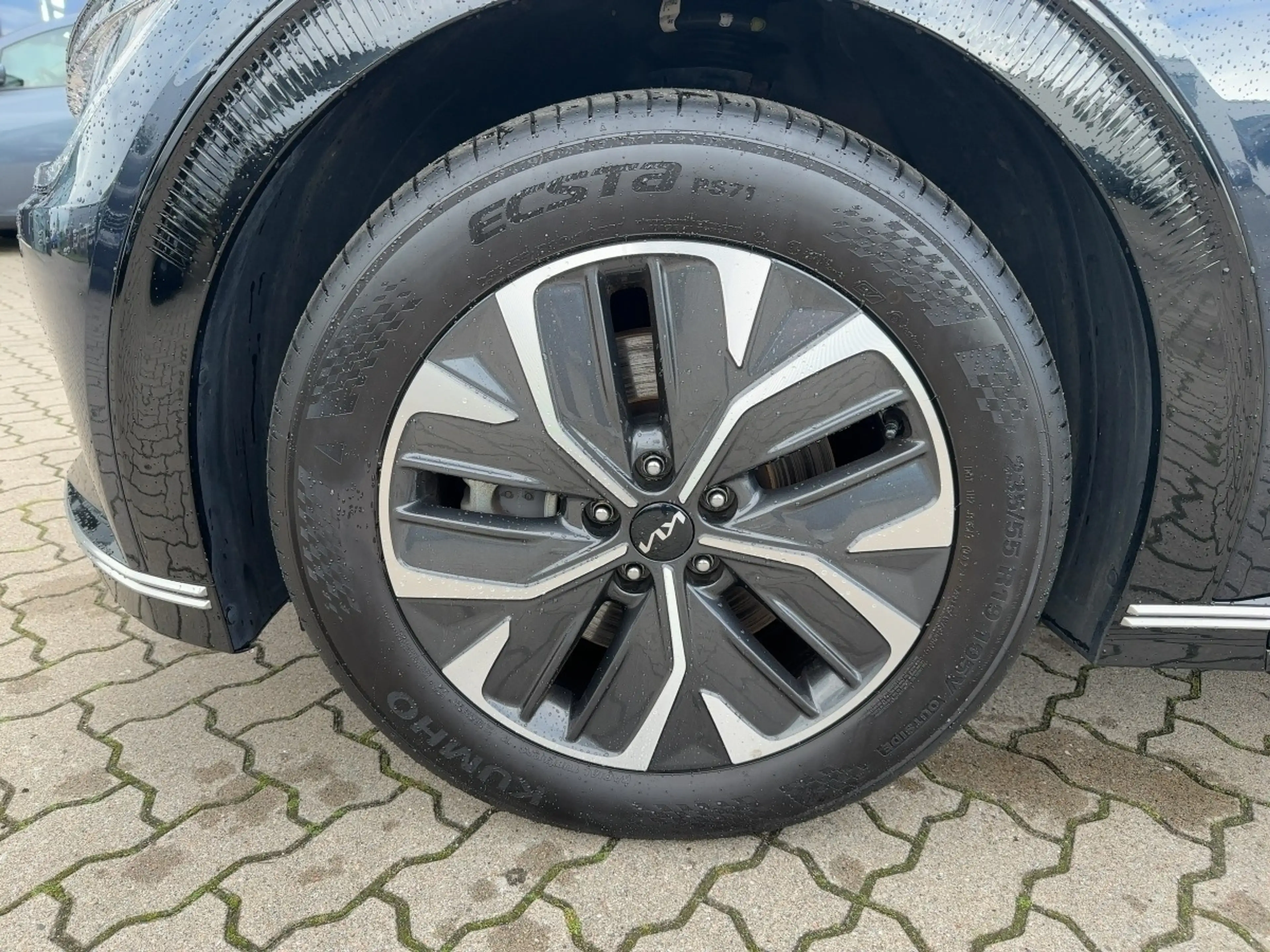 Kia EV6 Elektro 58 kWh 2WD*SHZ*LRHZ*KAMERA*NAVI*KLIMA* — photo 7