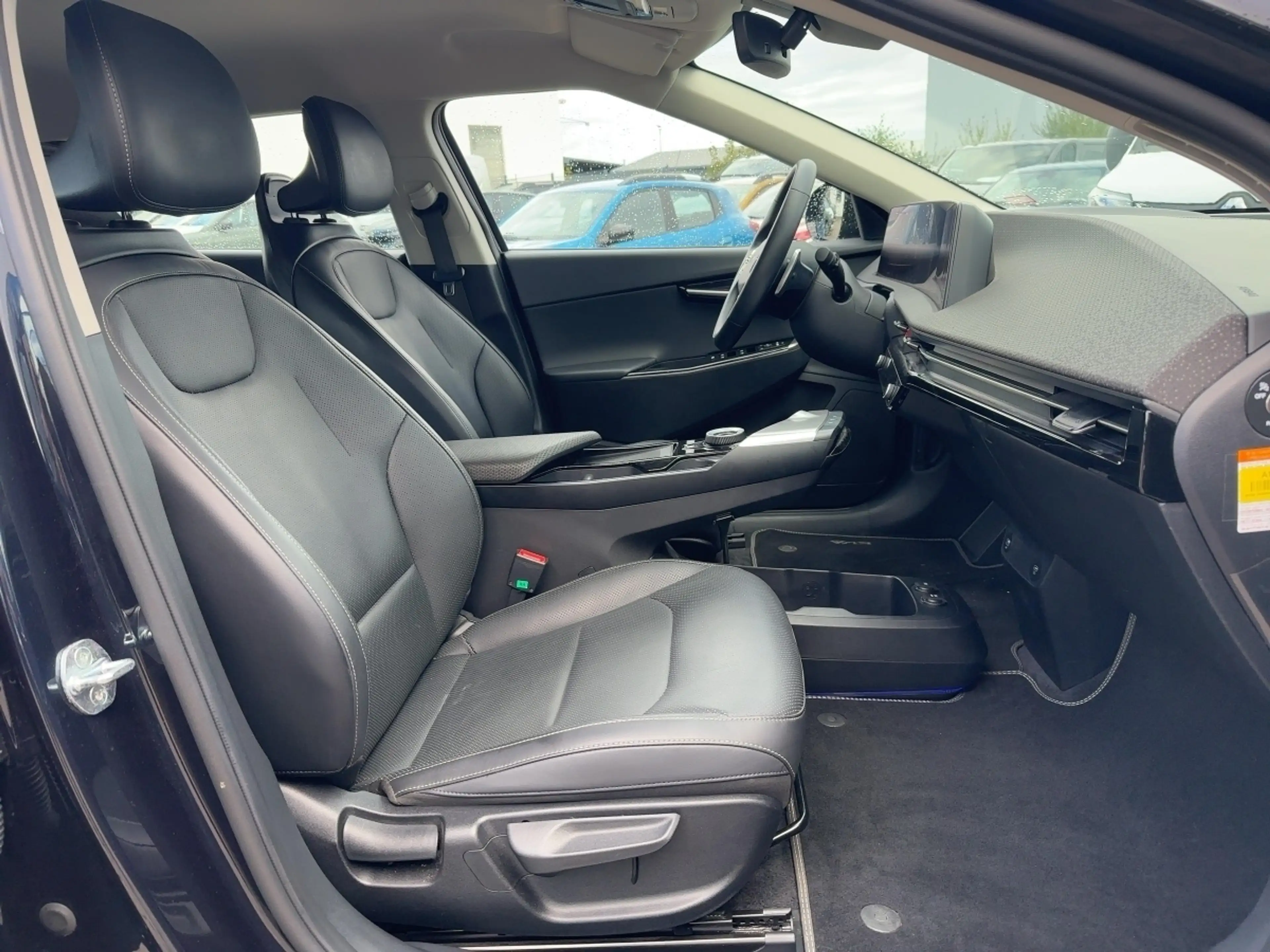 Kia EV6 Elektro 58 kWh 2WD*SHZ*LRHZ*KAMERA*NAVI*KLIMA* — photo 11