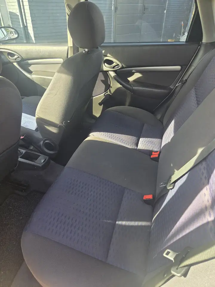 Ford Focus 1.6-16V Collection, foto 6