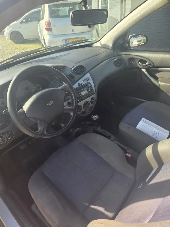 Ford Focus 1.6-16V Collection, foto 7