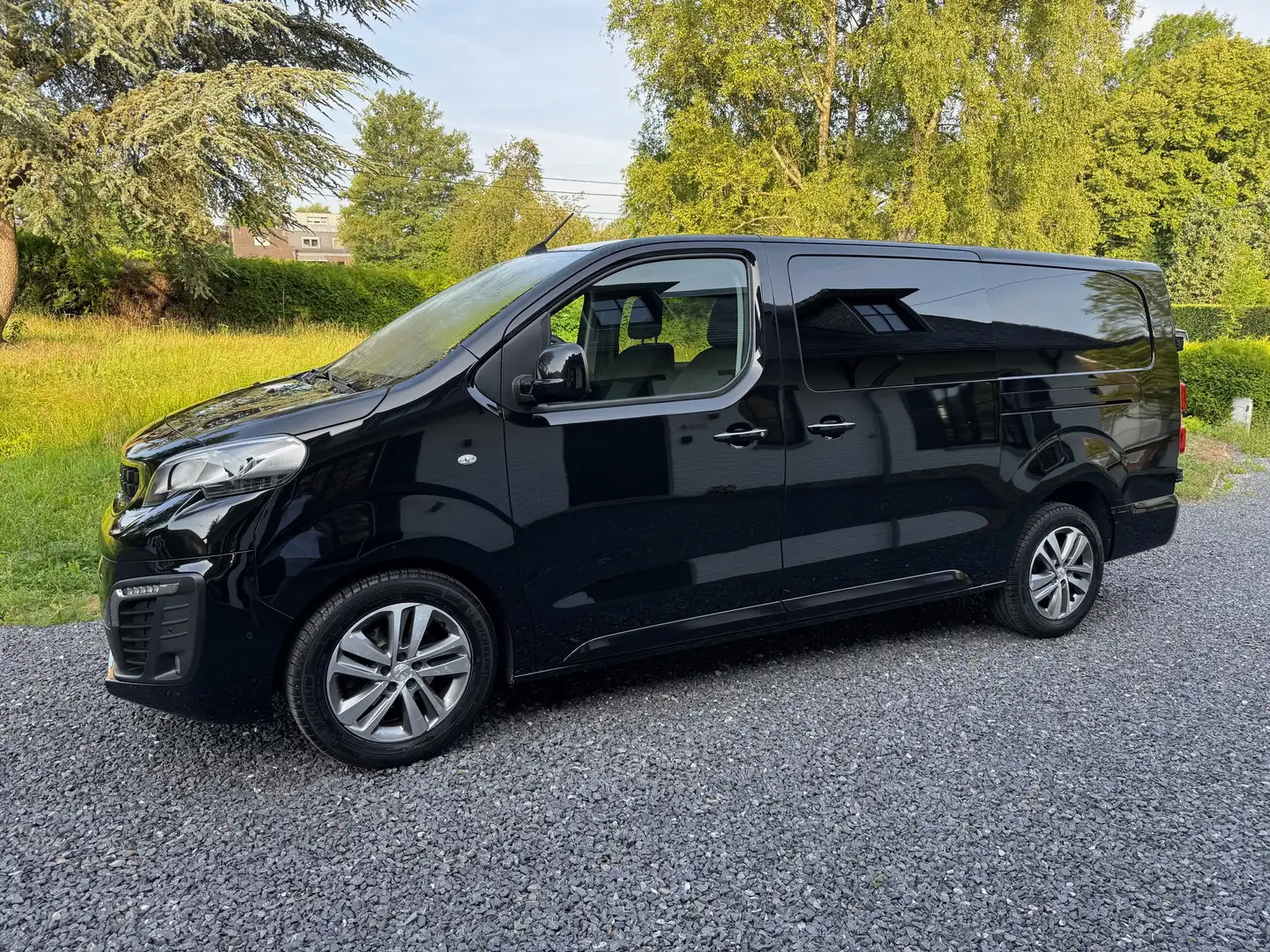 Peugeot Expert 2.0 BlueHDi - L3 - DOUBLE CABINE - automatique Zwart - 1
