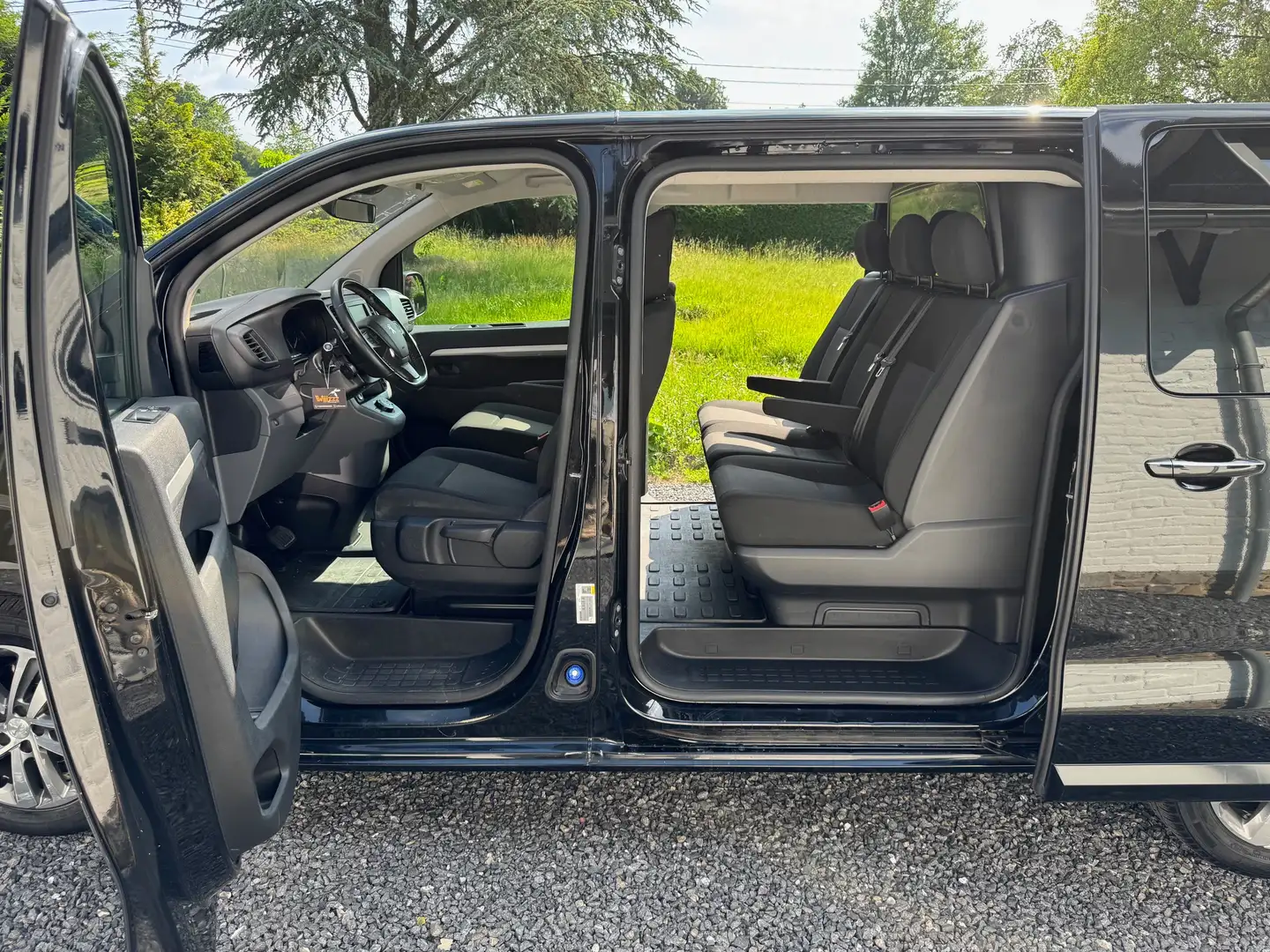 Peugeot Expert 2.0 BlueHDi - L3 - DOUBLE CABINE - automatique Zwart - 2