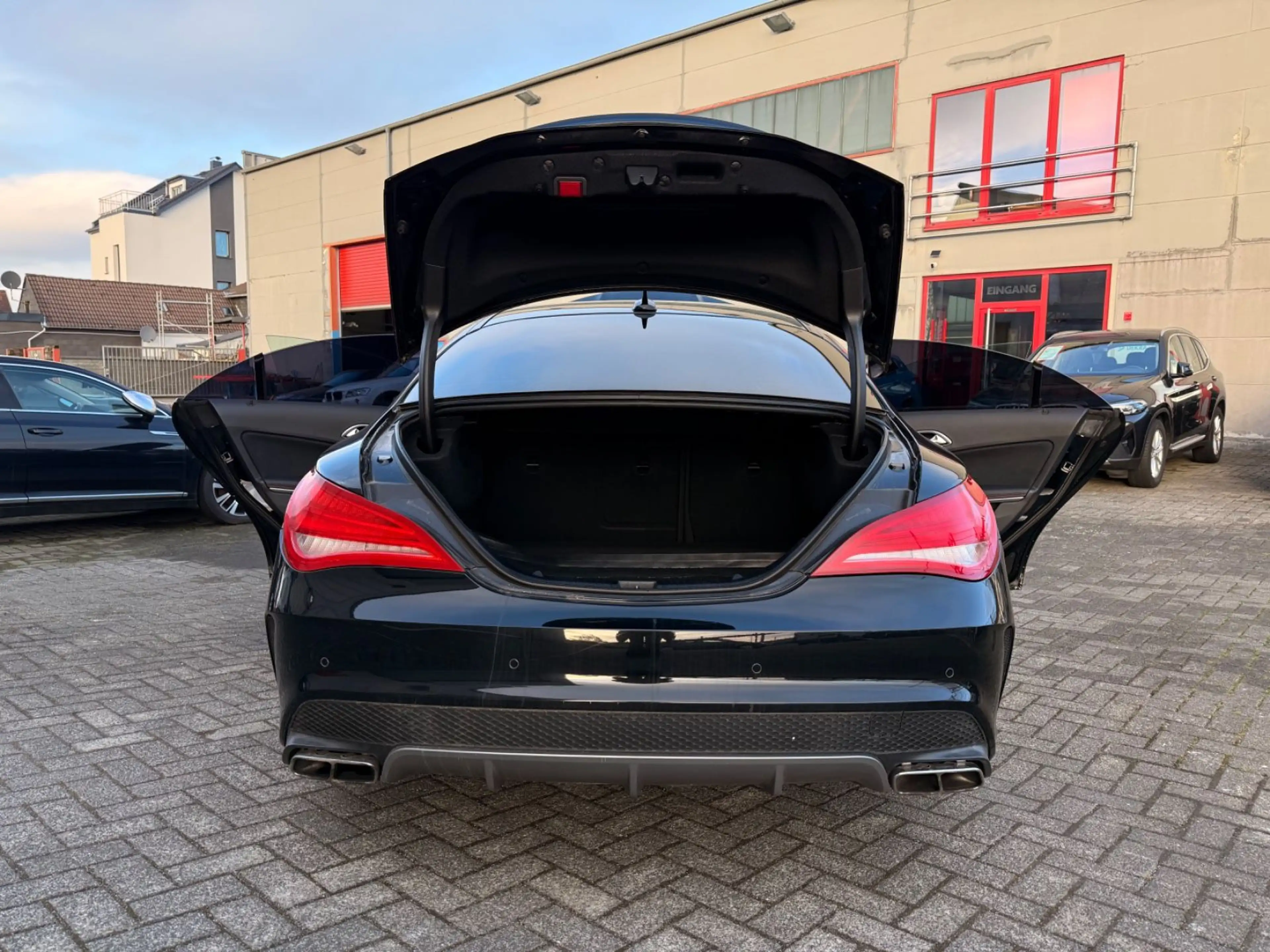 Mercedes-Benz CLA 45 AMG 4Matic — photo 14