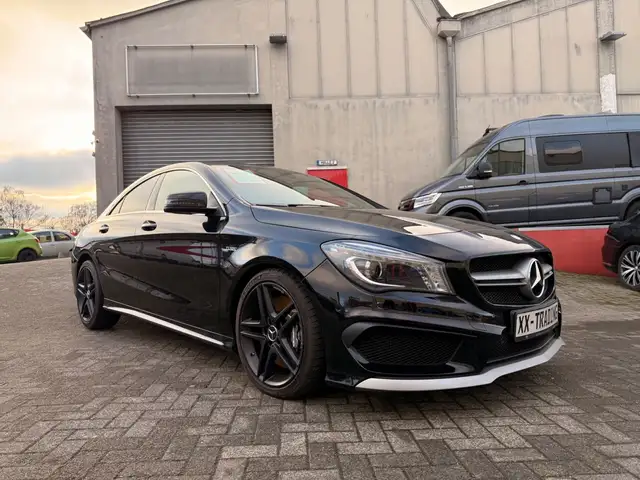Mercedes-Benz CLA 45 AMG