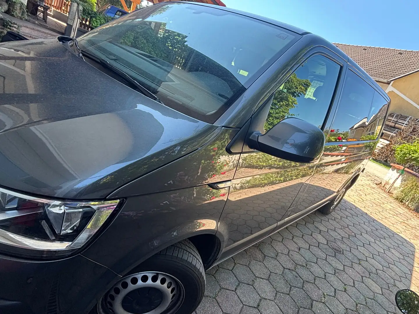 Volkswagen T6 Kombi Kombi LR 2,0 TDI 4Motion BMT DSG Grau - 2