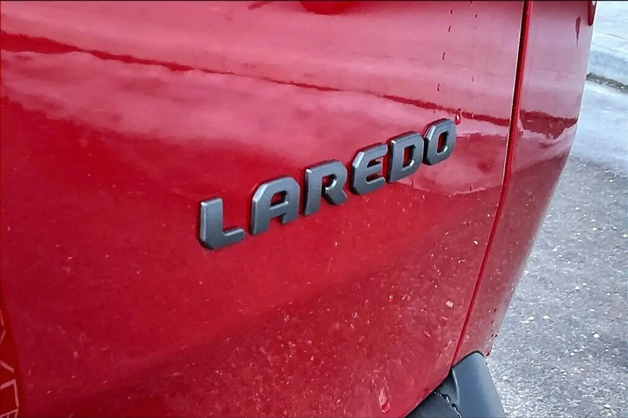 Jeep Cherokee снимка Jeep Cherokee