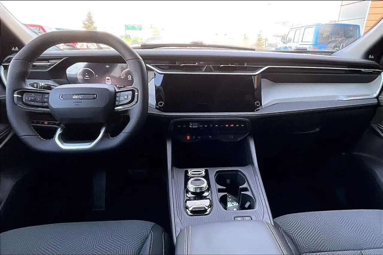 Jeep Cherokee снимка Jeep Cherokee