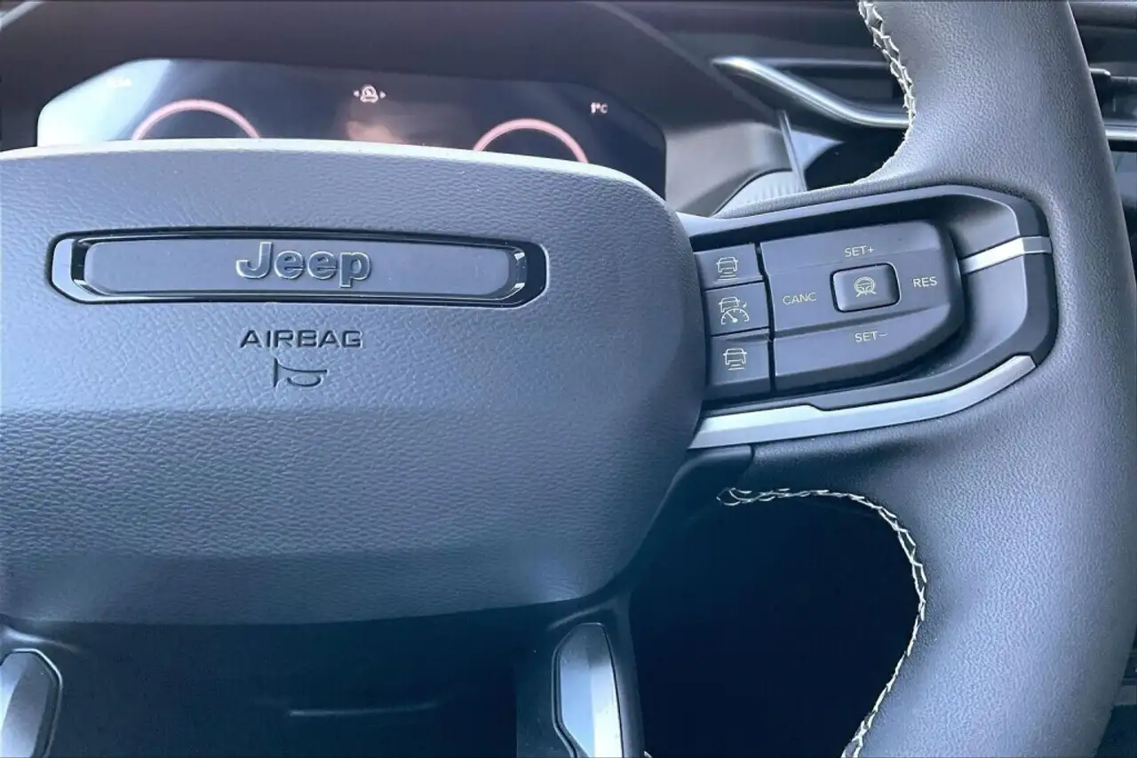 Jeep Cherokee снимка Jeep Cherokee