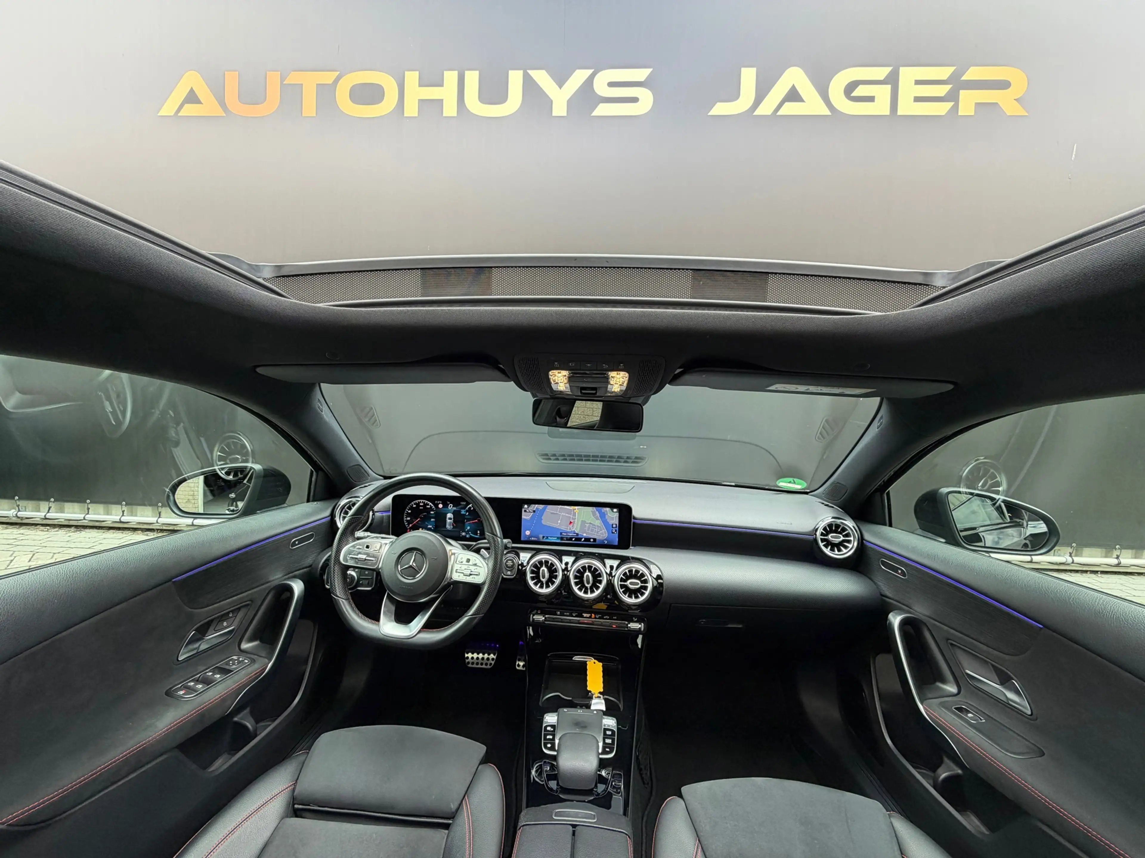 Mercedes-Benz A 200 Amg Pano Automaat Sfeer Camera Sensoren — photo 3