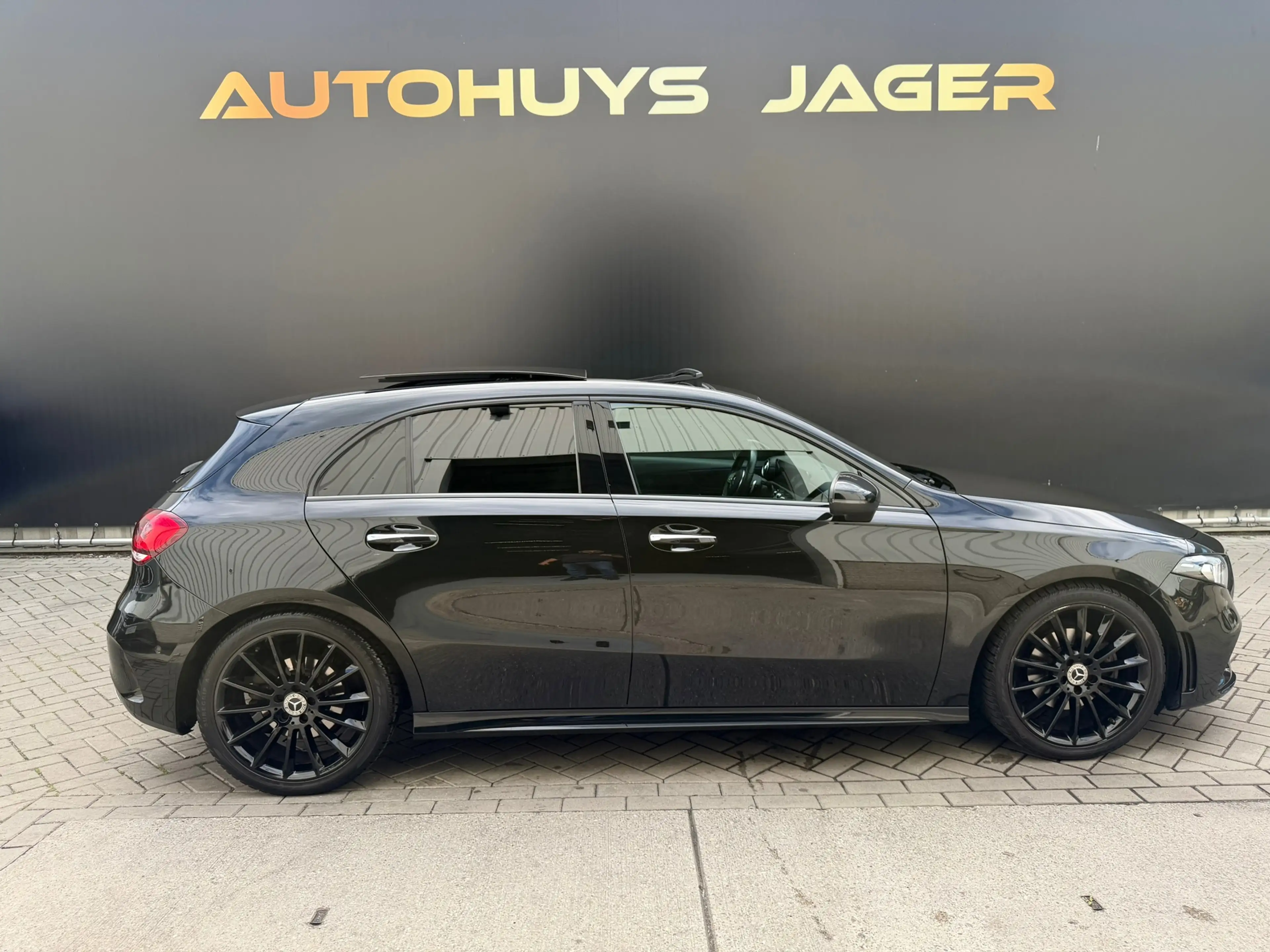 Mercedes-Benz A 200 Amg Pano Automaat Sfeer Camera Sensoren — photo 10