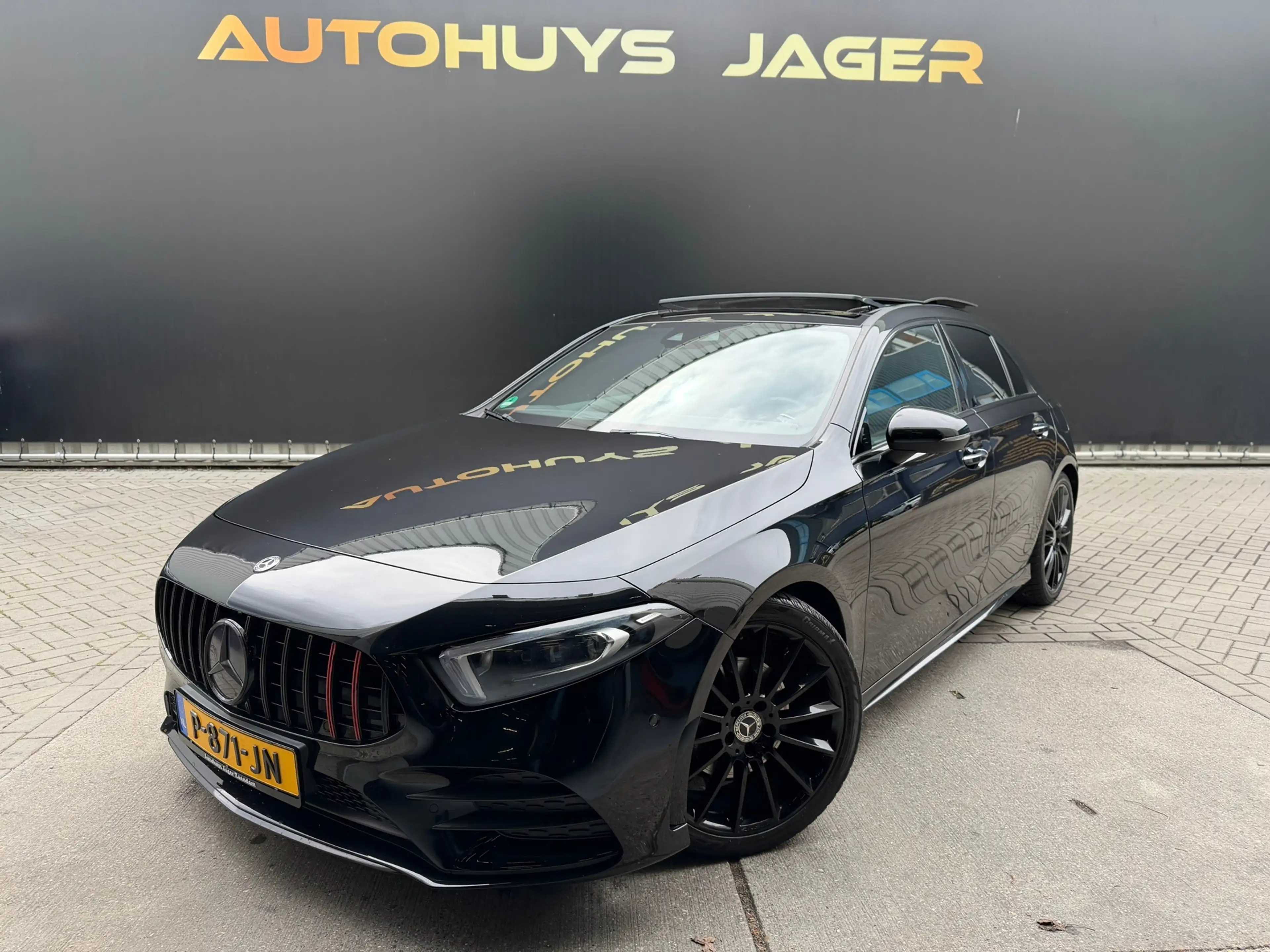 Mercedes-Benz A 200 Amg Pano Automaat Sfeer Camera Sensoren