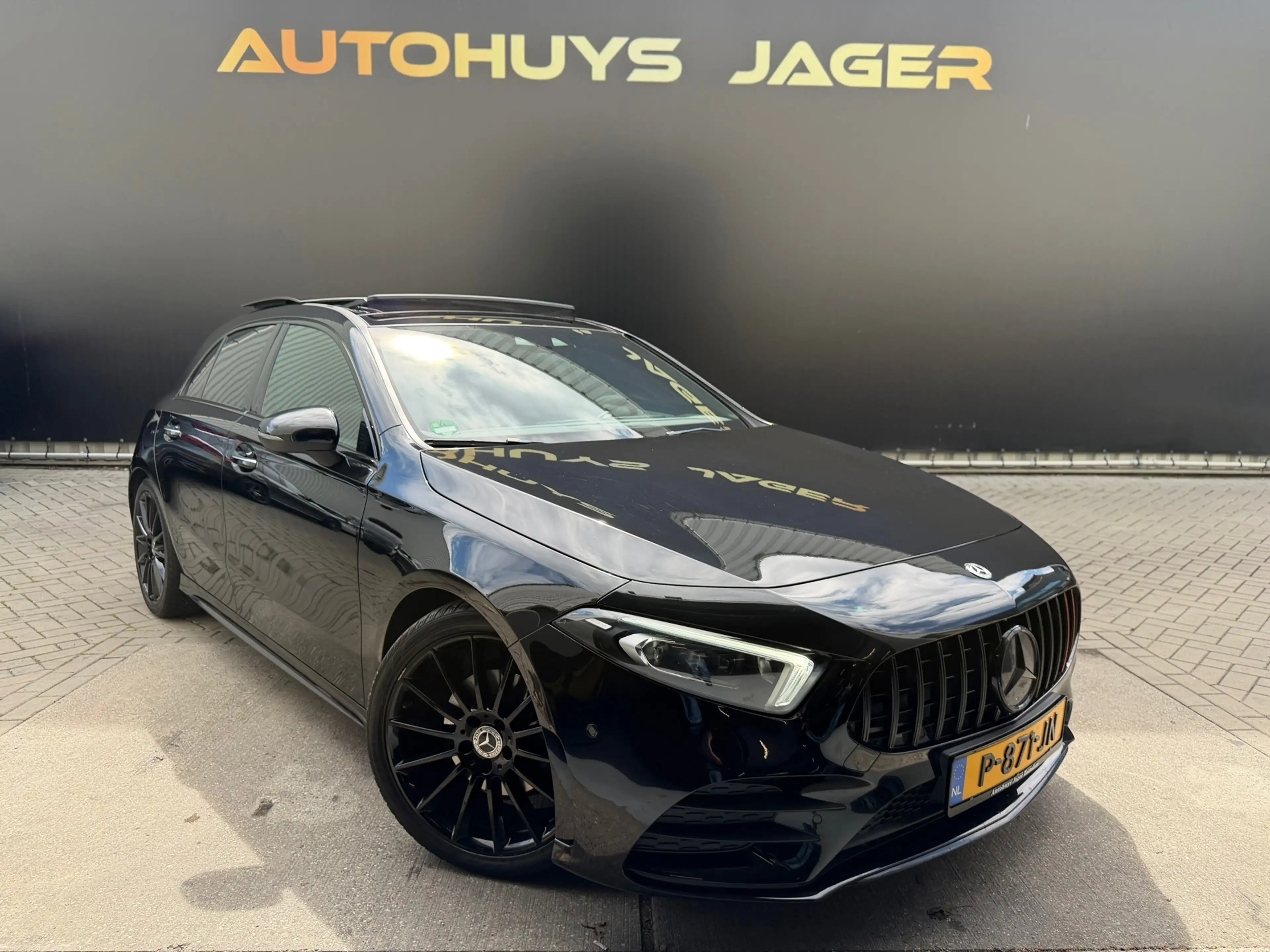 Mercedes-Benz A 200 Amg Pano Automaat Sfeer Camera Sensoren — photo 11