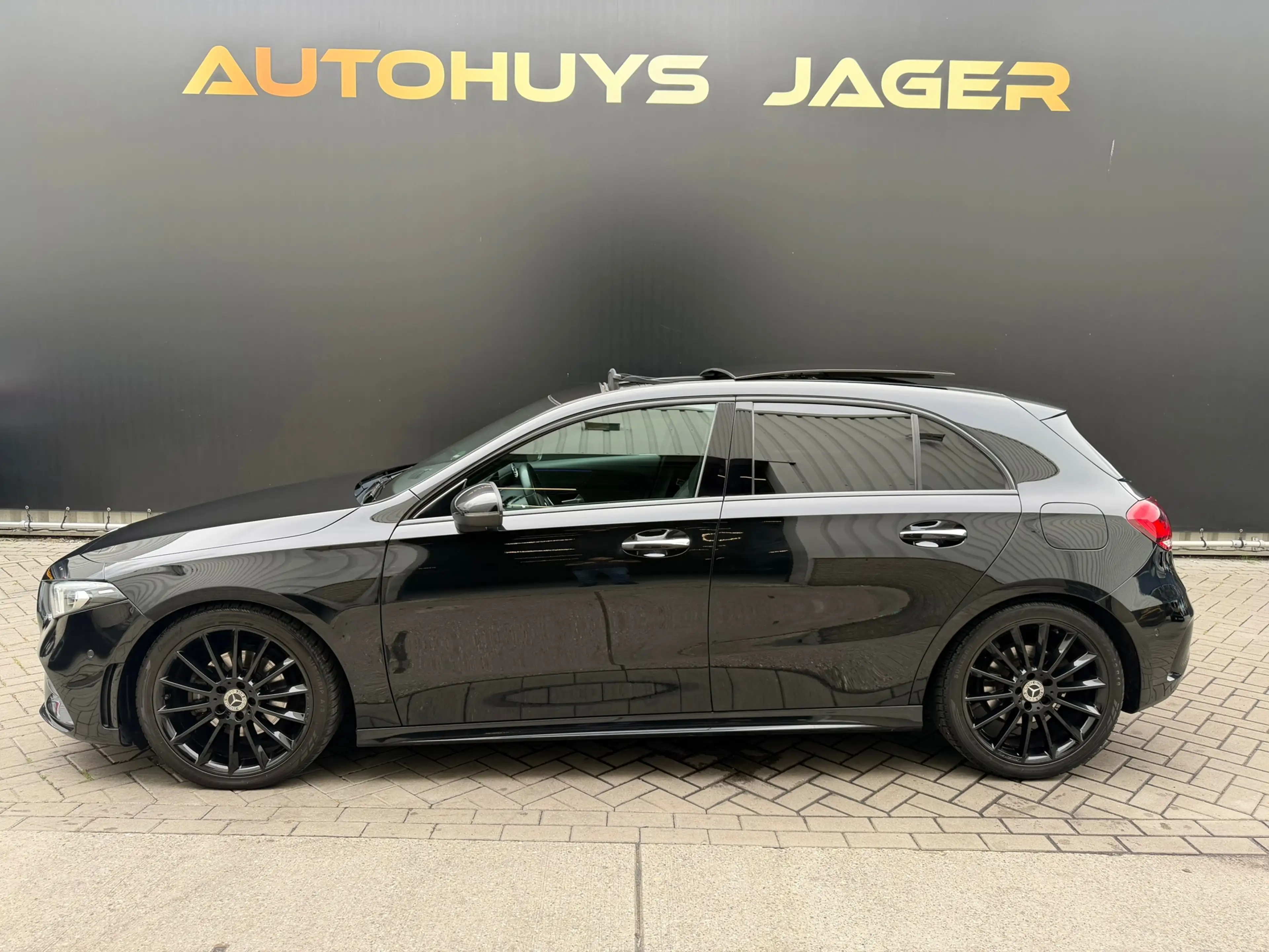 Mercedes-Benz A 200 Amg Pano Automaat Sfeer Camera Sensoren — photo 5