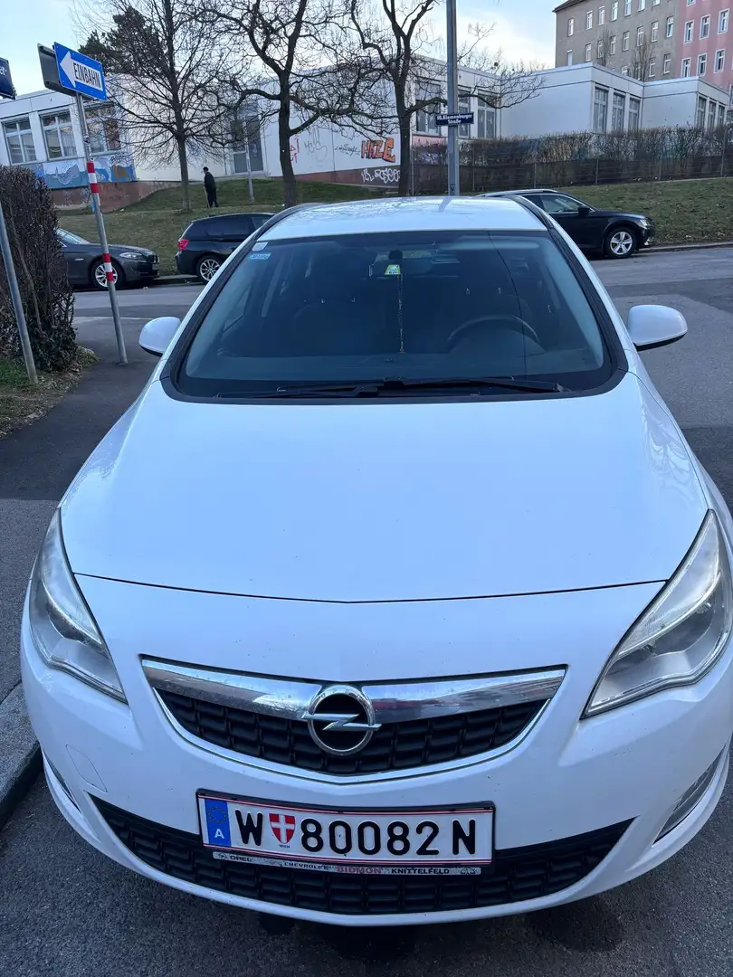 Opel Astra Astra ST 1,7 Ecotec CDTI Cosmo Cosmo Weiß - 1