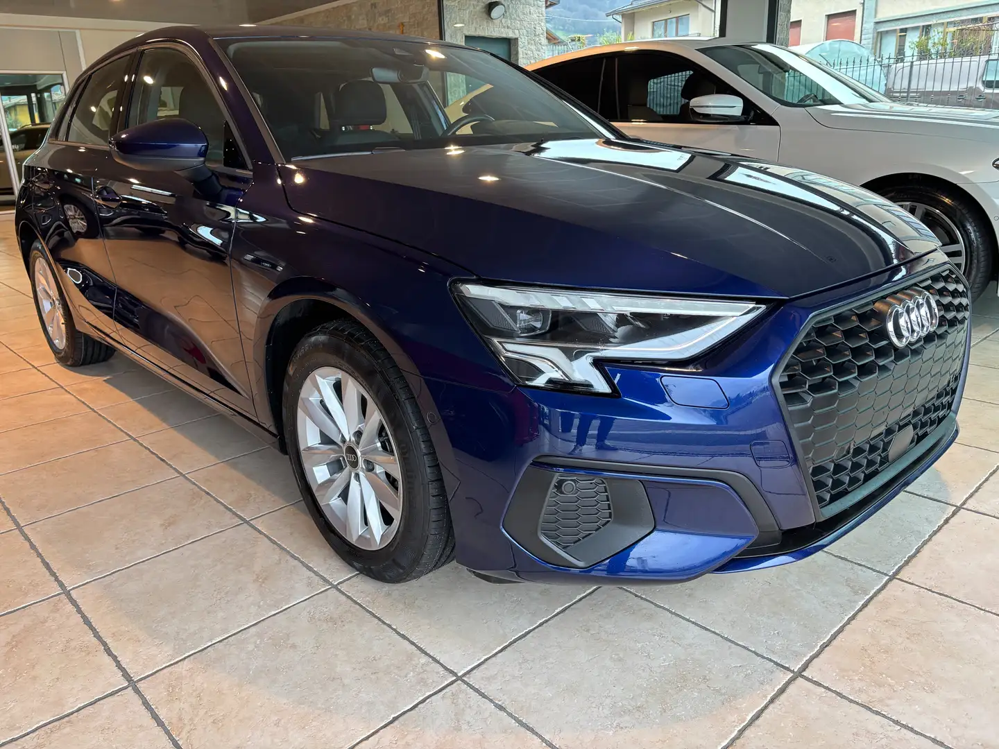 Audi A3 Sportback 35 2.0 tdi Business Advanced s-tronic Bleu - 1