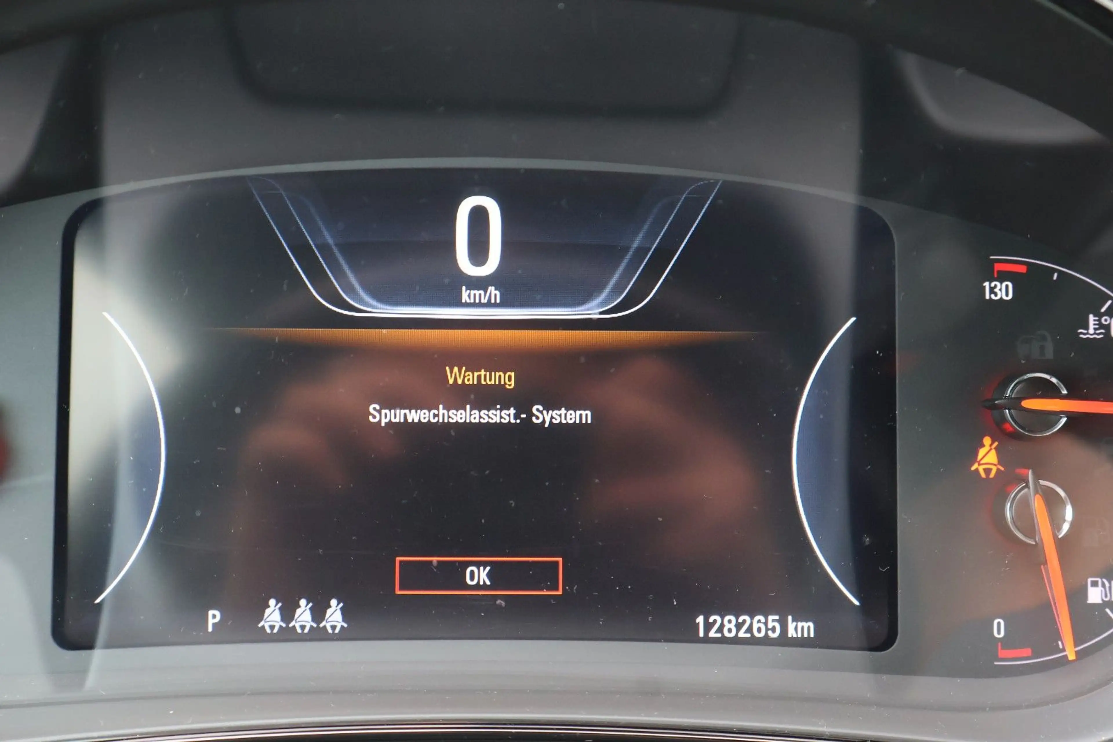 Opel Insignia ST 2.0 CDTI AT Business Innovation — photo 13