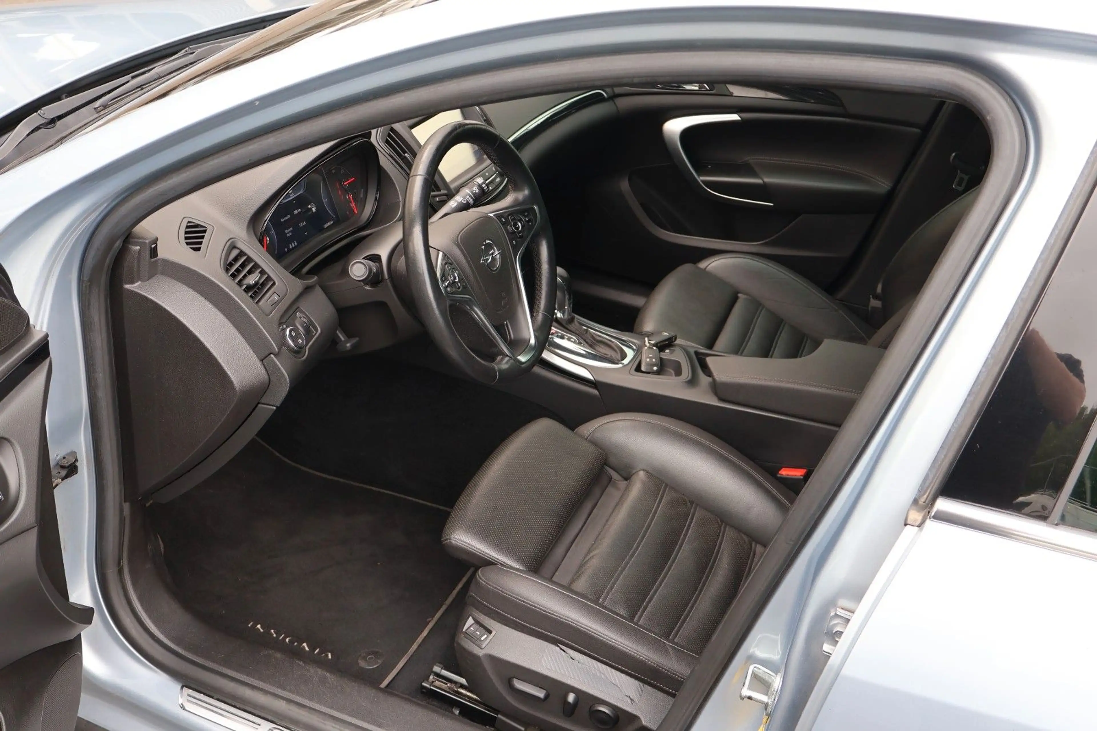 Opel Insignia ST 2.0 CDTI AT Business Innovation — photo 7