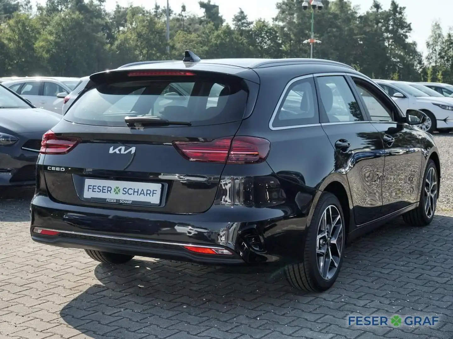 Kia Ceed SW / cee'd SW 1.5T 140 DCT7 SPIRIT TECHNIK Zwart - 2
