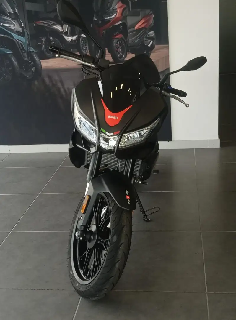 Aprilia Tuono euro 5+ Nero - 2