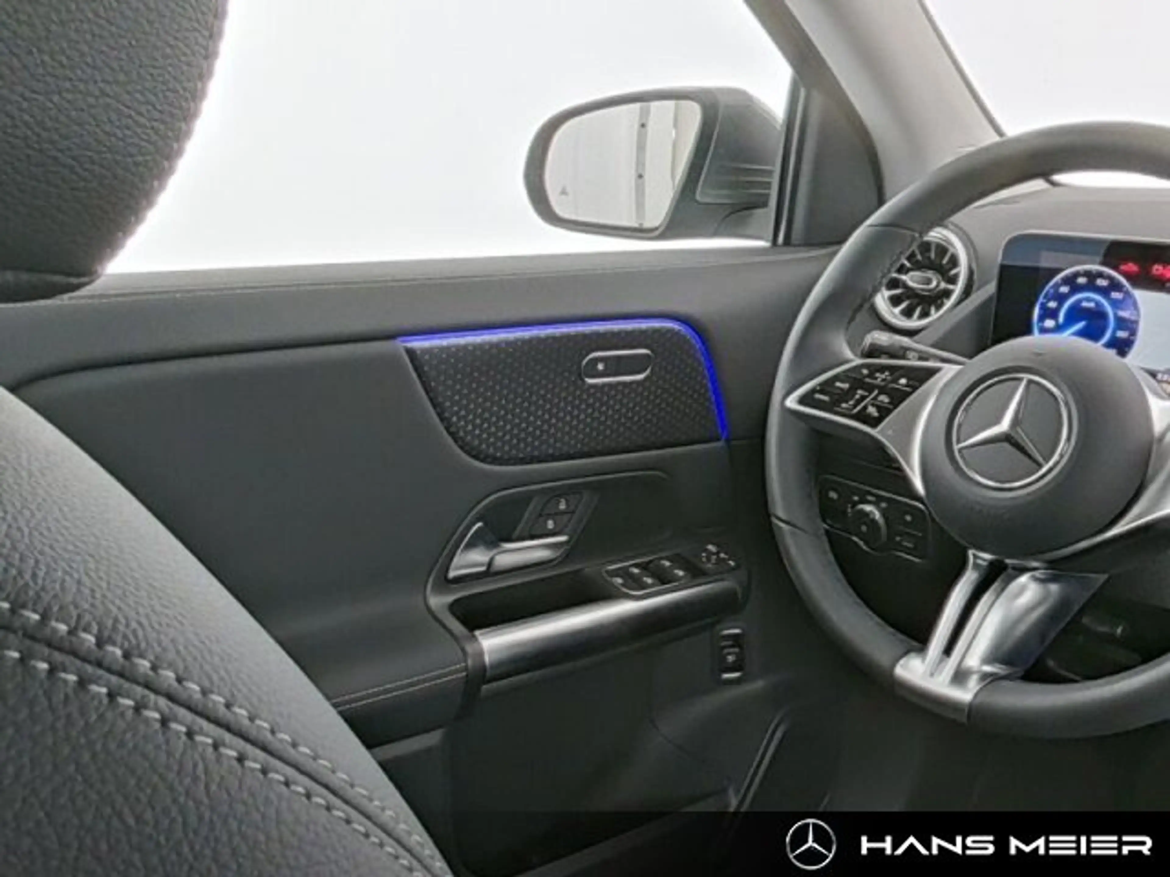 Mercedes-Benz EQA 250 EQA 250+ Progressive MBUX LED Ambiente Kamera Navi — photo 9