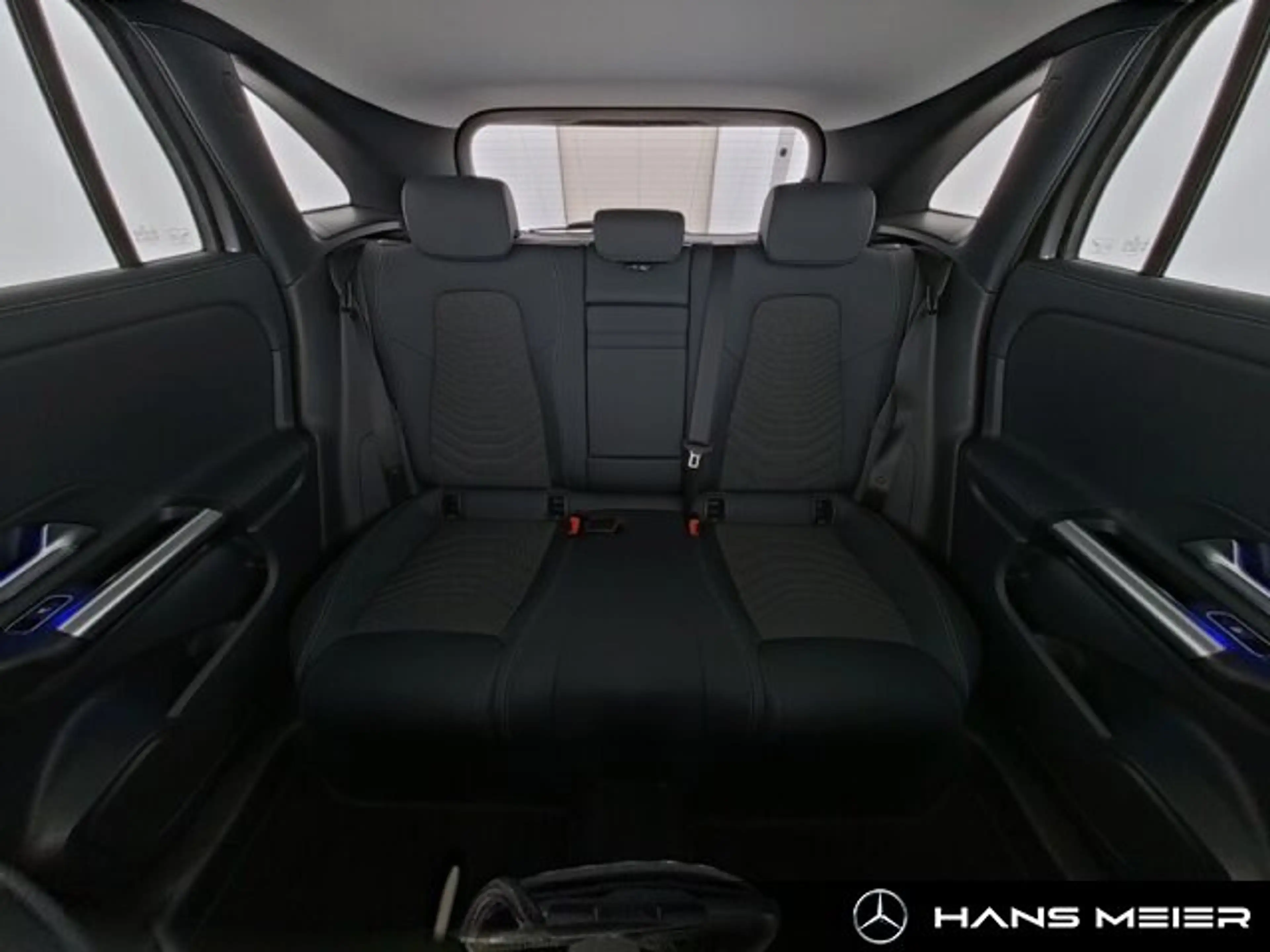 Mercedes-Benz EQA 250 EQA 250+ Progressive MBUX LED Ambiente Kamera Navi — photo 10