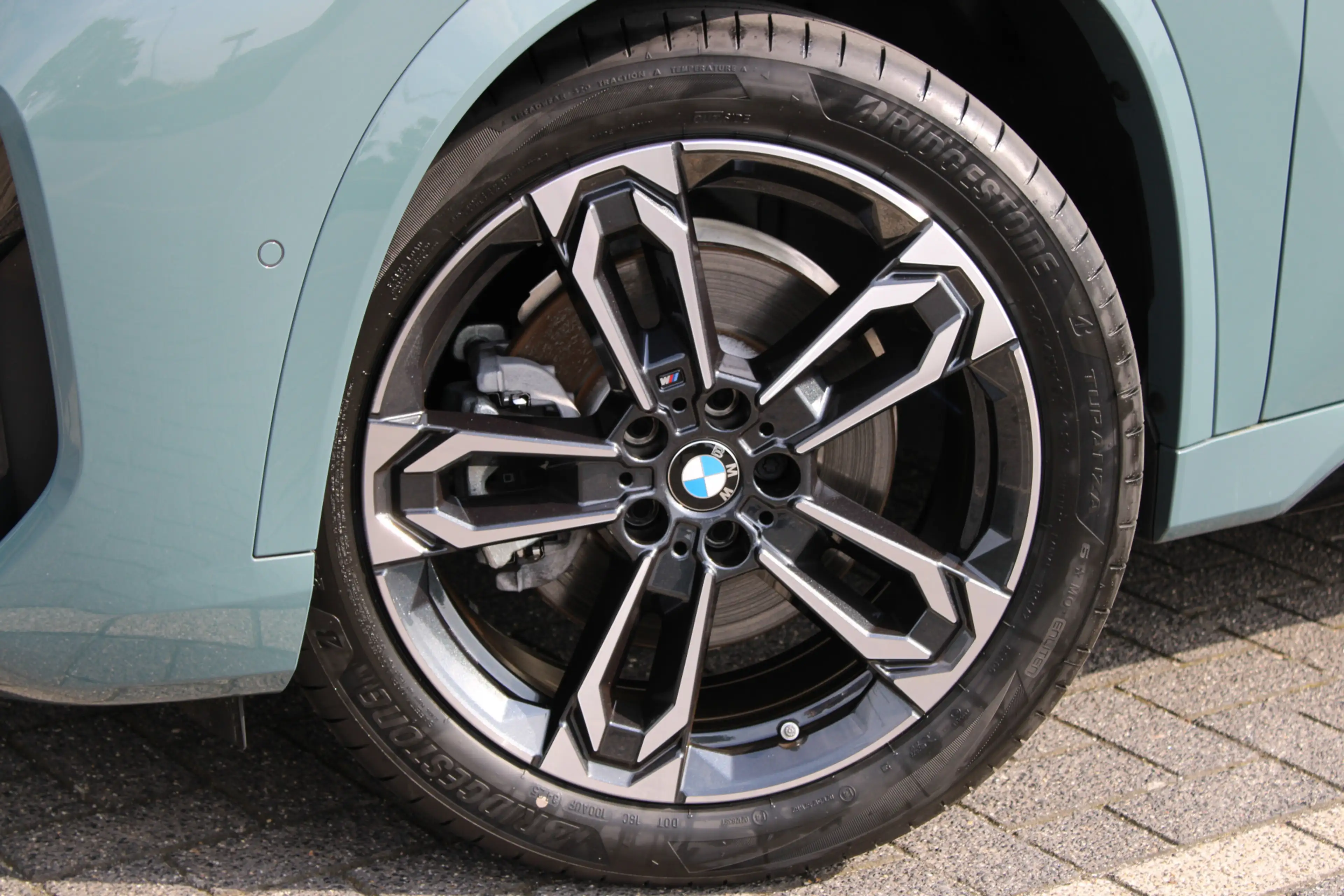 BMW iX1 xDrive30 M Sport / Panoramadak / Sportstoelen / Ac — photo 5