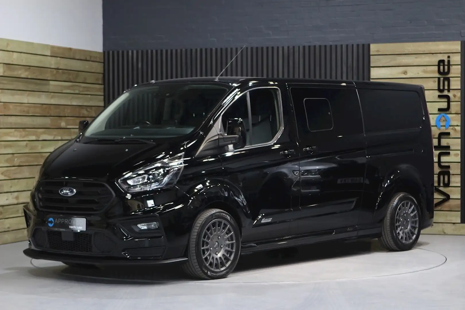 Ford Transit Custom 2.0 TDCi L2H1 Limited Multi S/S (EU6.2) Czarny - 1