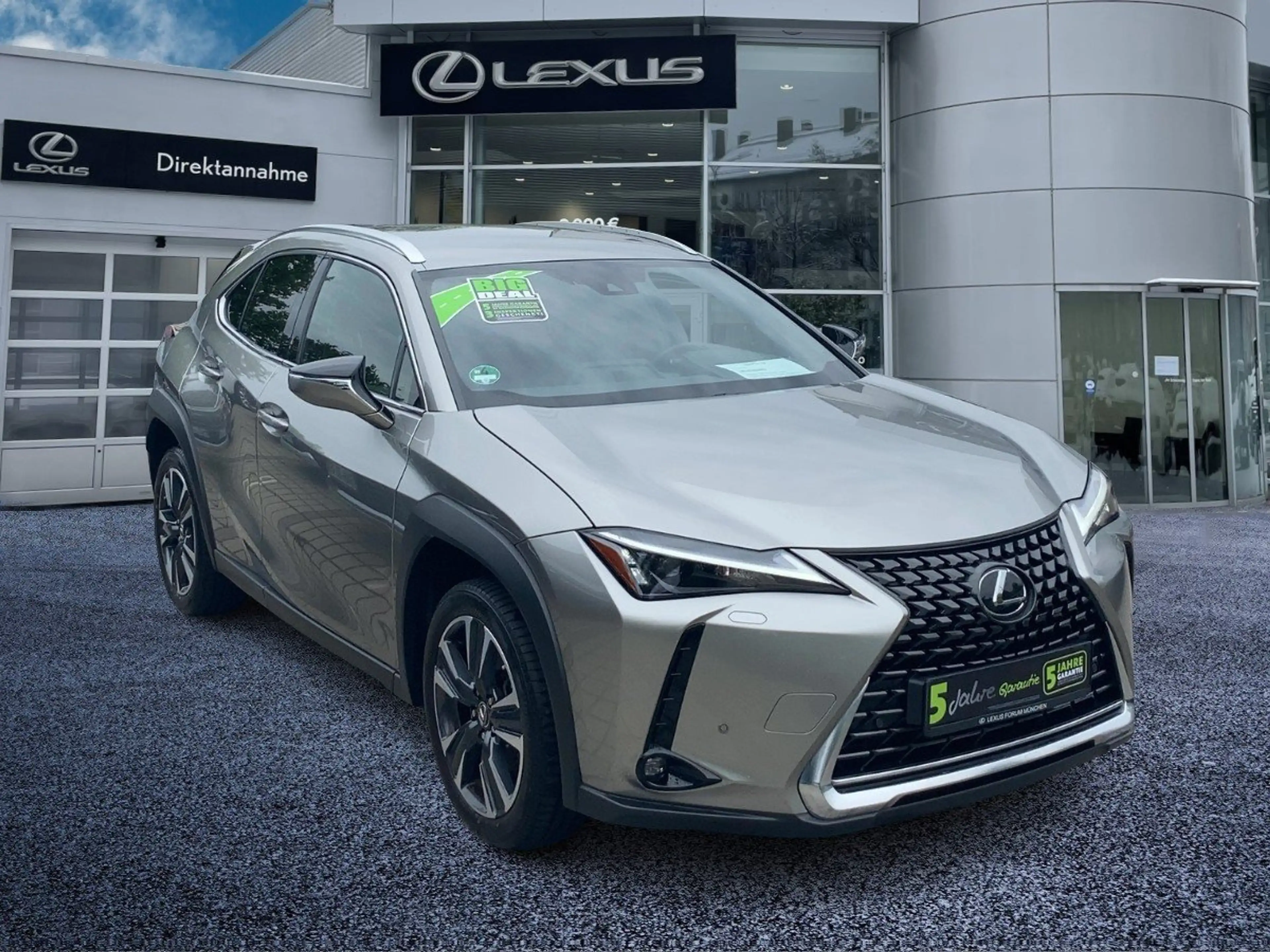 Lexus UX 250h UX 250 h Style Edition — photo 7