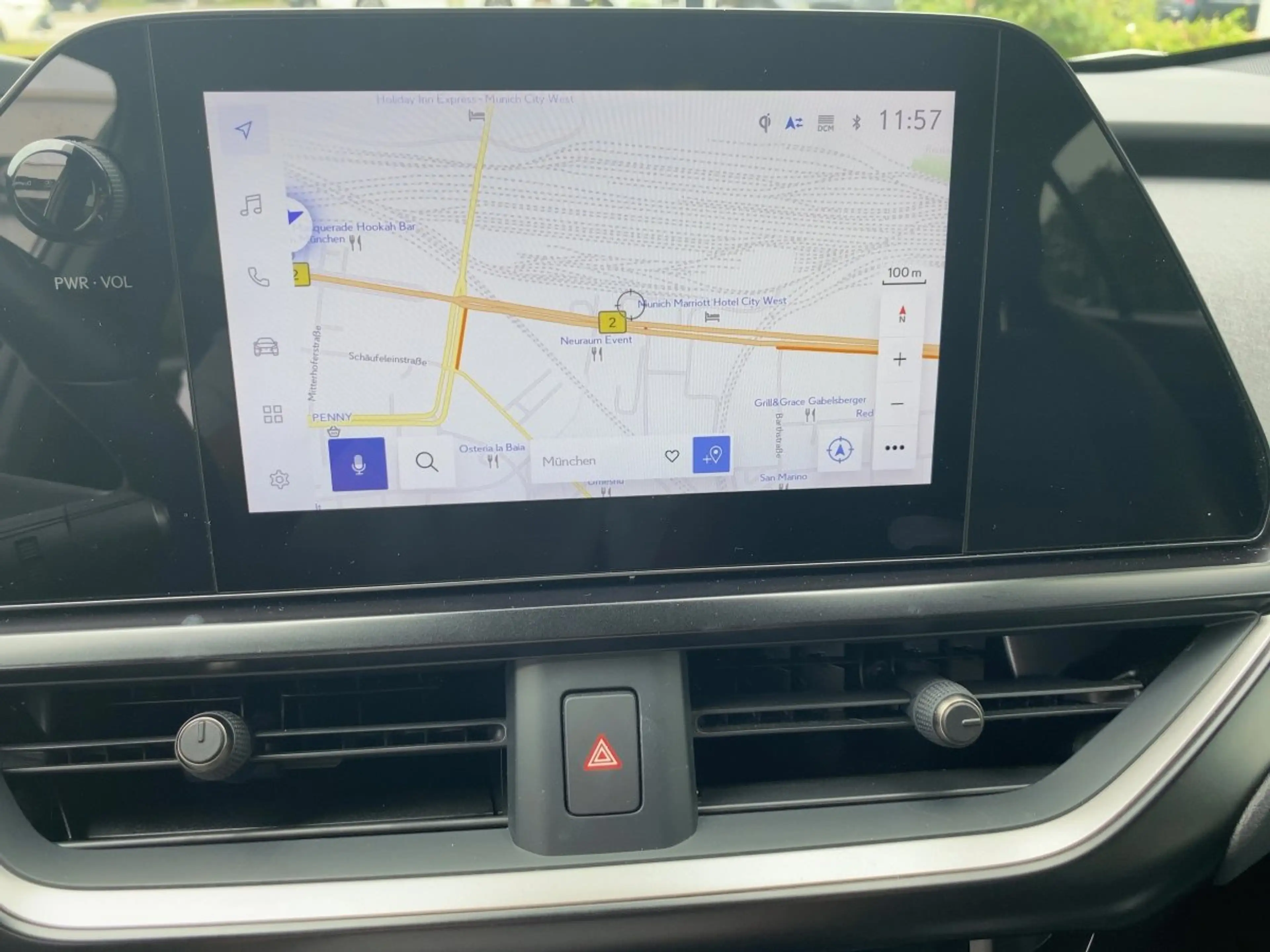 Lexus UX 250h UX 250 h Style Edition — photo 14