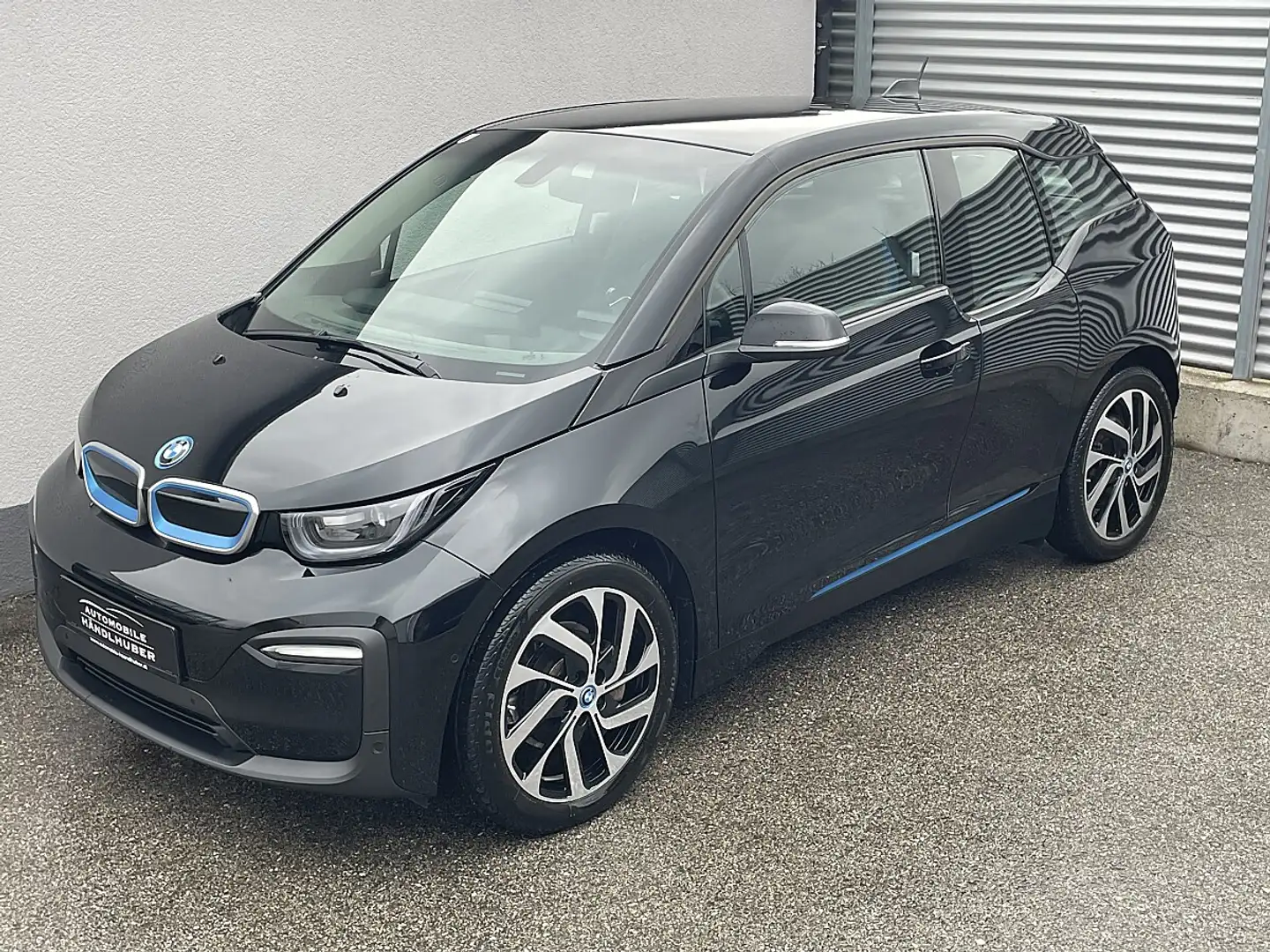 BMW i3 42,2kWh NAVI/LED/RÜ.KAM/19"/PARKASS/TEMP/WÄRMEP... Schwarz - 2