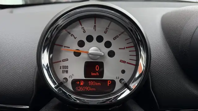 Mini Countryman view 13