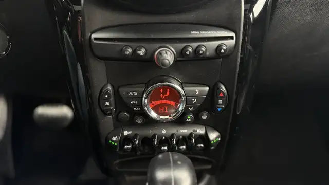 Mini Countryman view 16