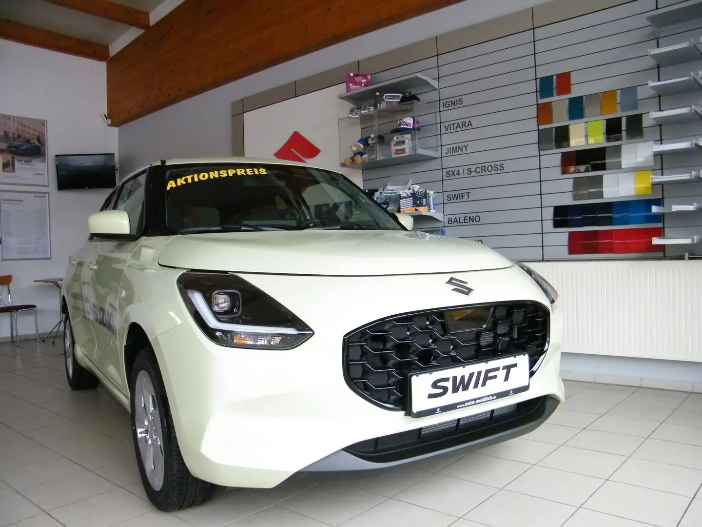 Suzuki Swift 1.2 Hybrid Allgrip MT Comfort Sárga - 1