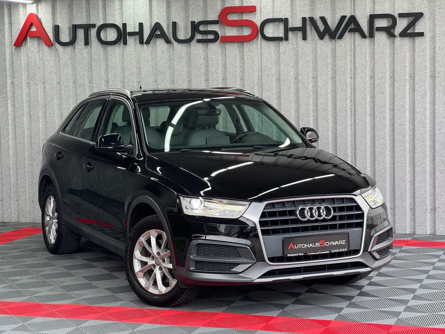 Audi Q3 design S-Tronic Leder AHK Navi Keyless Tempo PDC Schwarz - 1