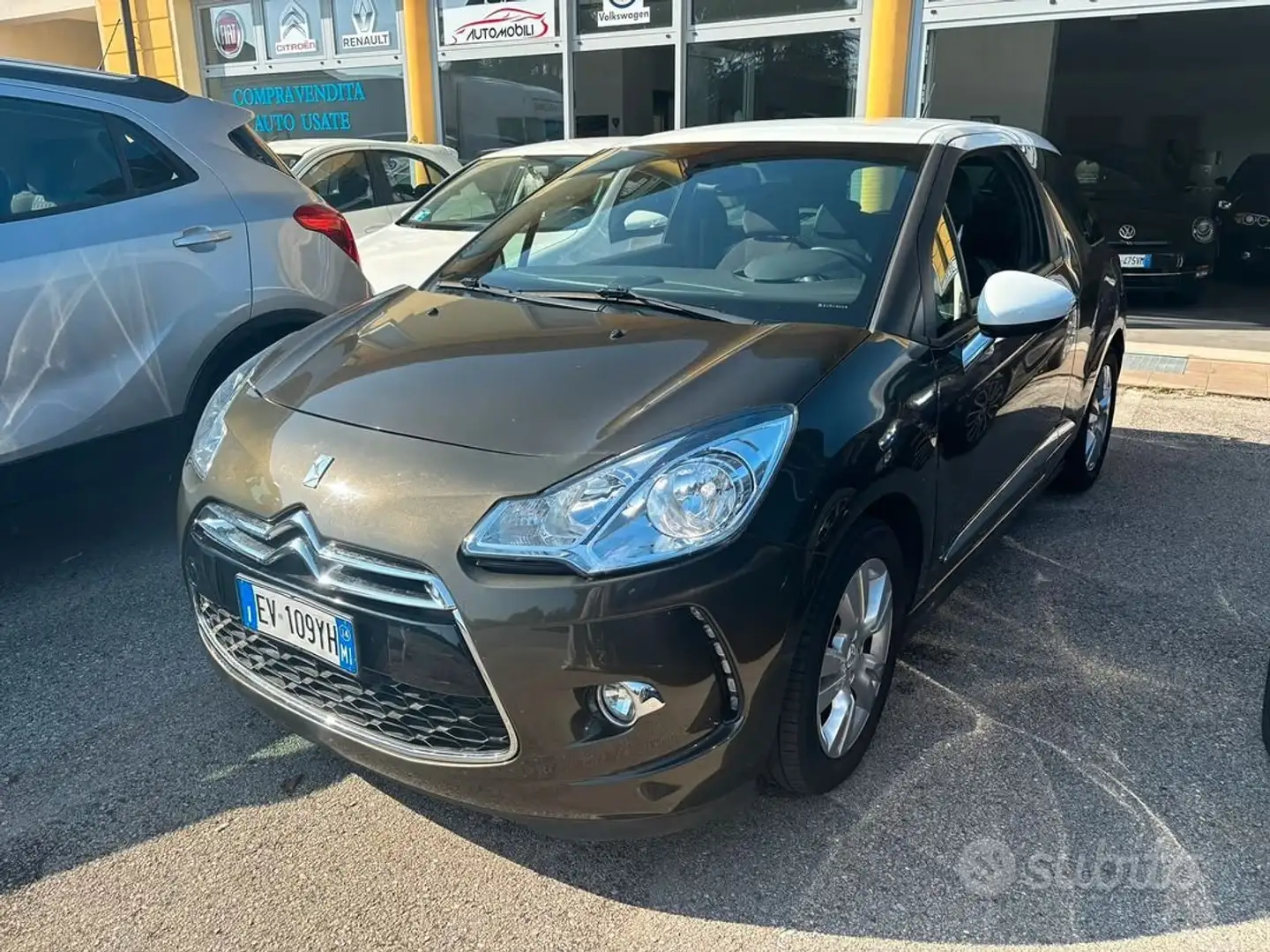 Citroen DS3 DS3 1.2 puretech (vti) So Chic 82cv Marrone - 1