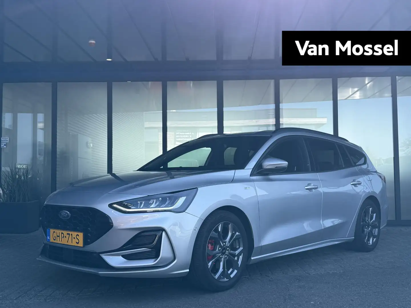 Ford Focus Wagon 1.0 EcoBoost Hybrid ST Line X | Leder Interi Grijs - 1