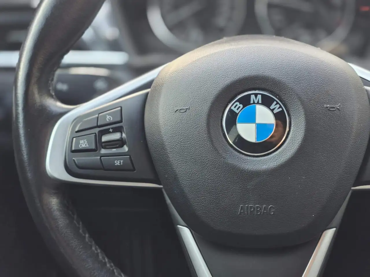 BMW X1 снимка BMW X1