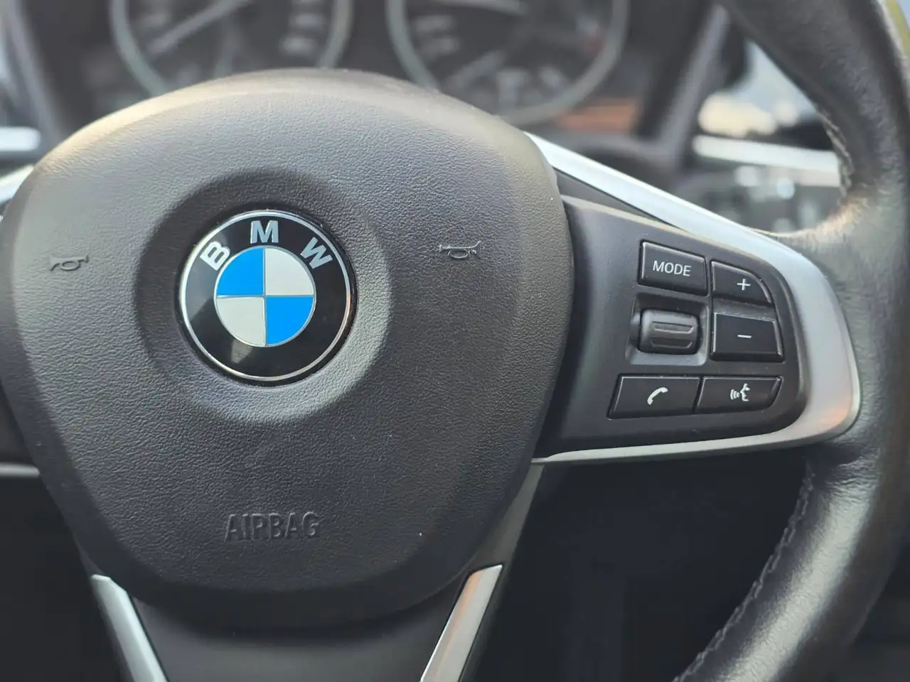 BMW X1 снимка BMW X1