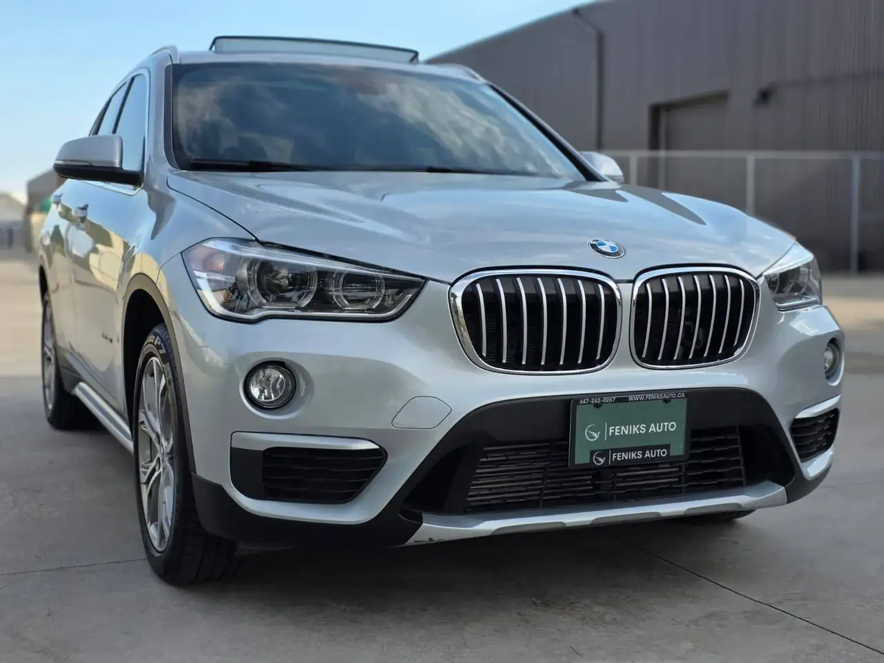 BMW X1 снимка BMW X1
