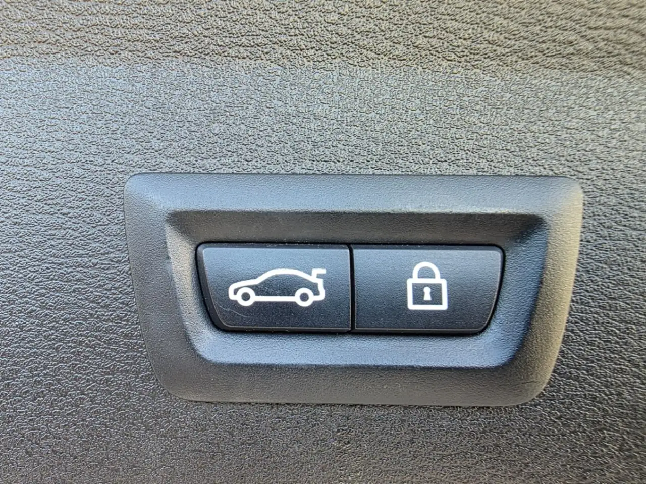 BMW X1 снимка BMW X1